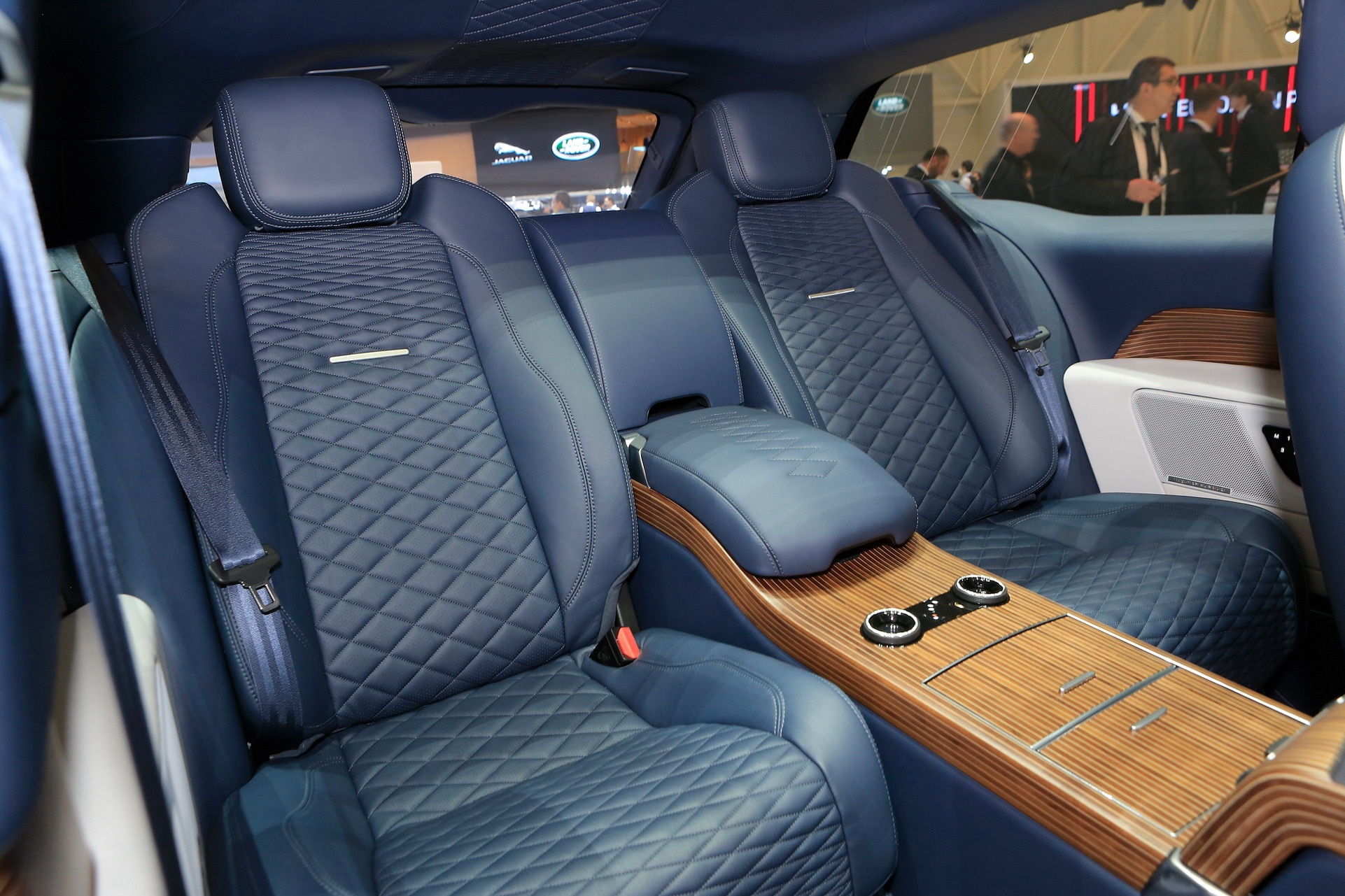 Range Rover SV Coupe 2 cua anh 8