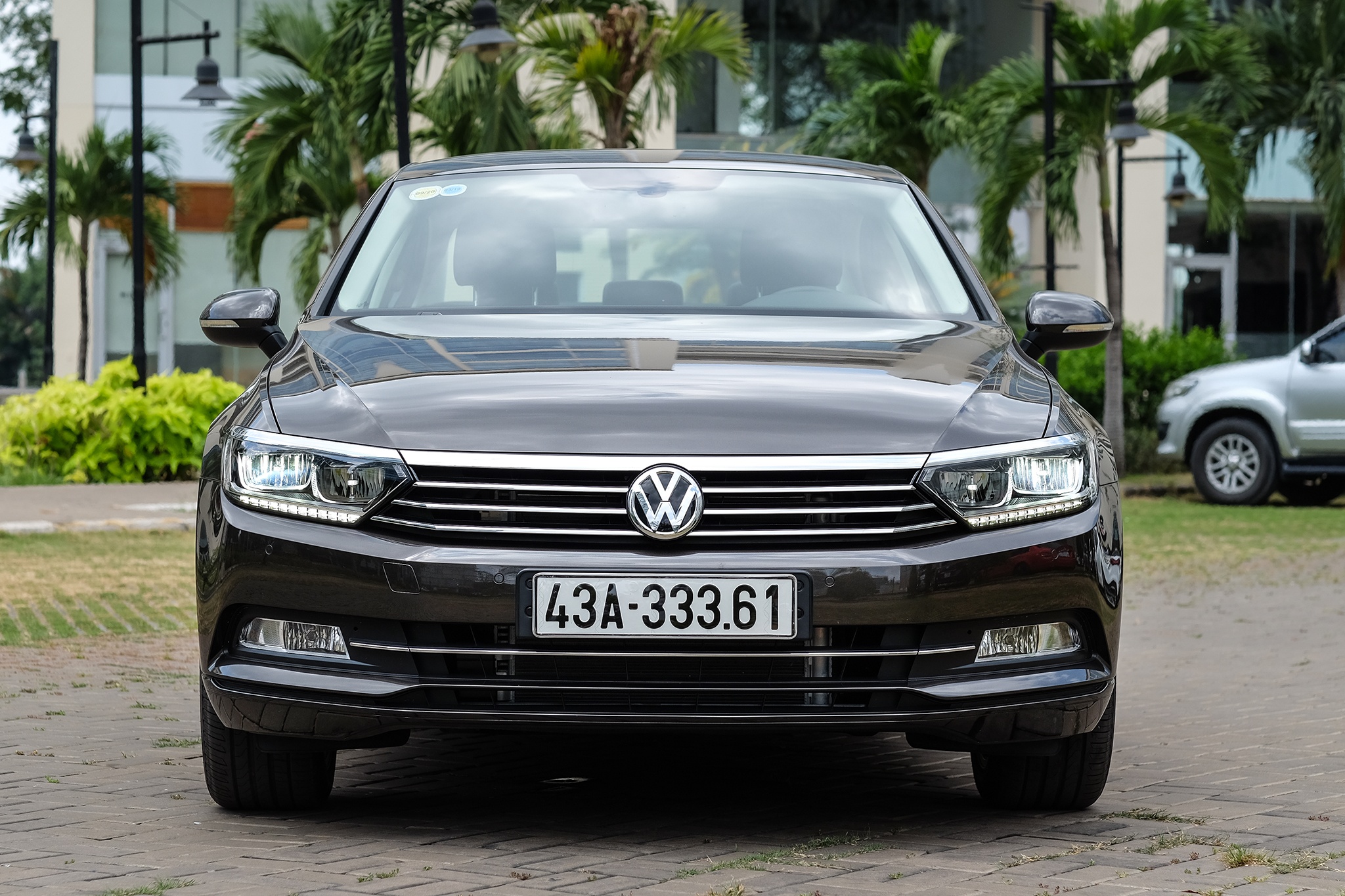 Danh gia Volkswagen Passat - Chiec sedan de di lai hang ngay hinh anh