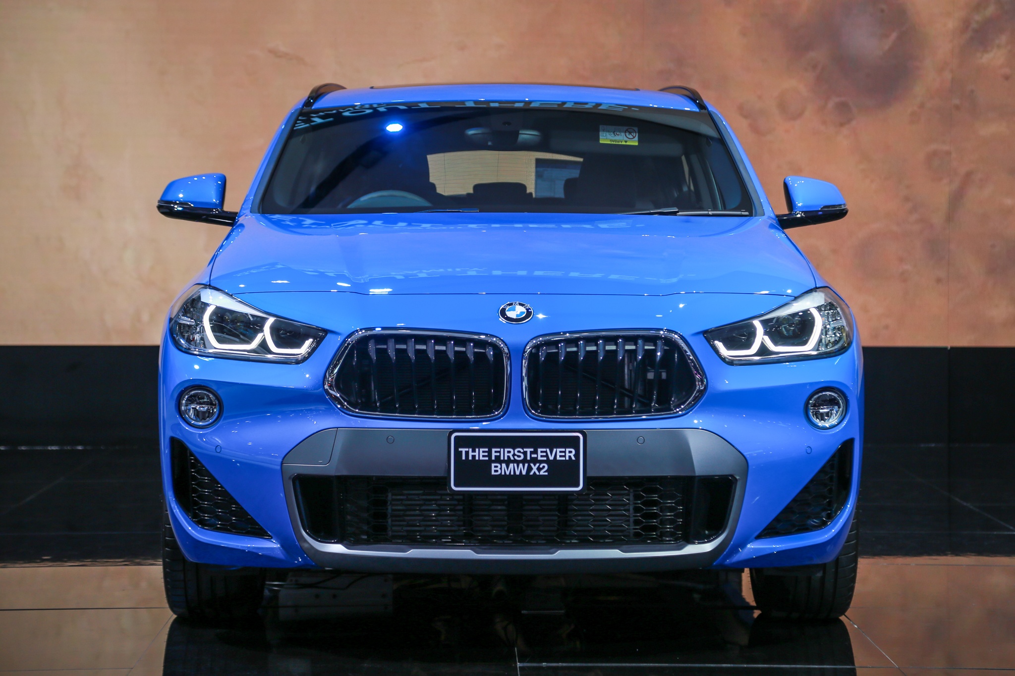 Can canh BMW X2 ra mat tai Thai Lan hinh anh