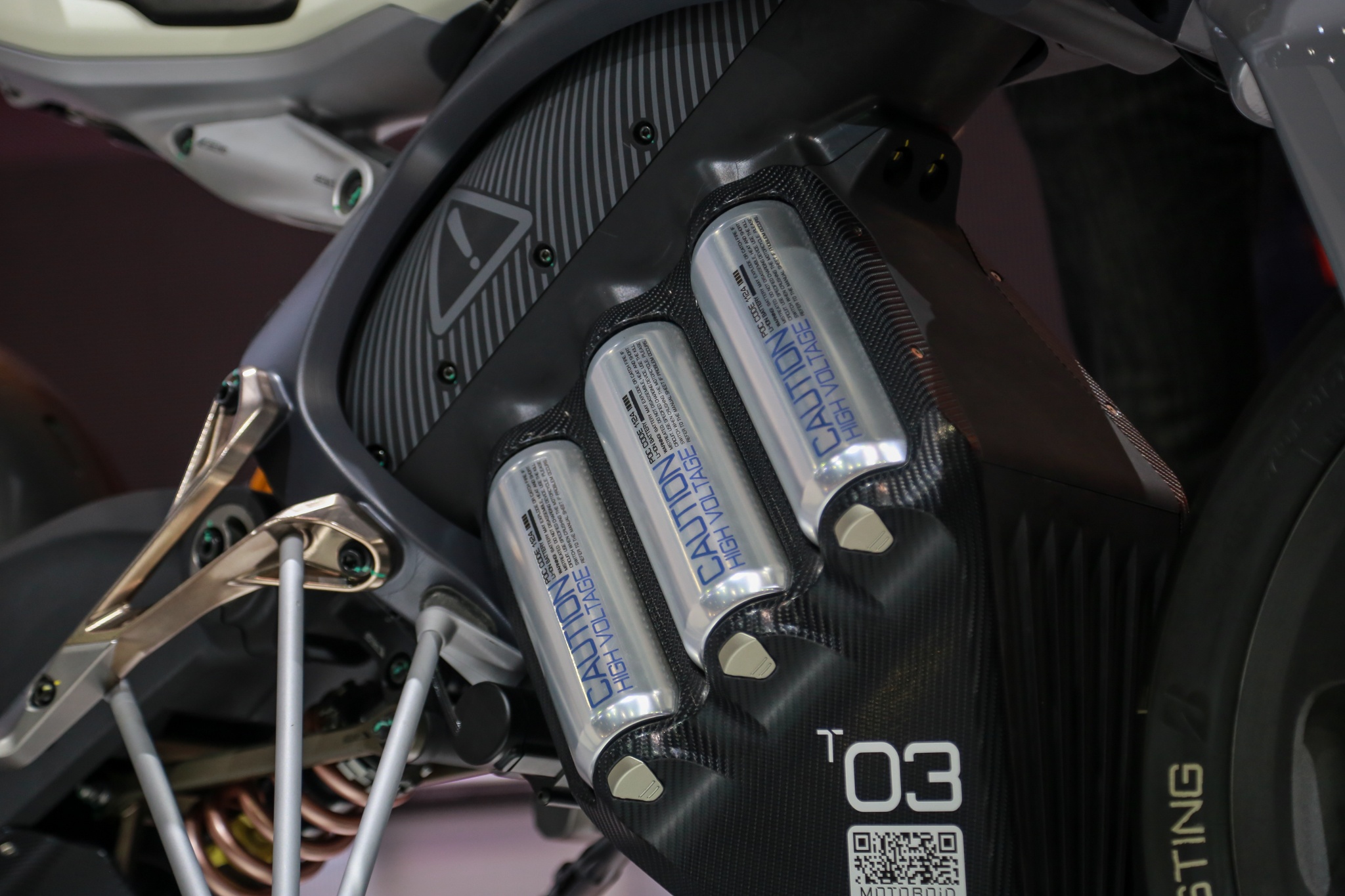 Moto tu can bang anh 9