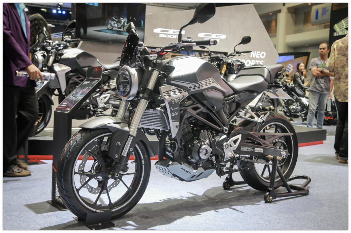 Can canh Honda CB300R gia 4.800 USD vua ra mat hinh anh