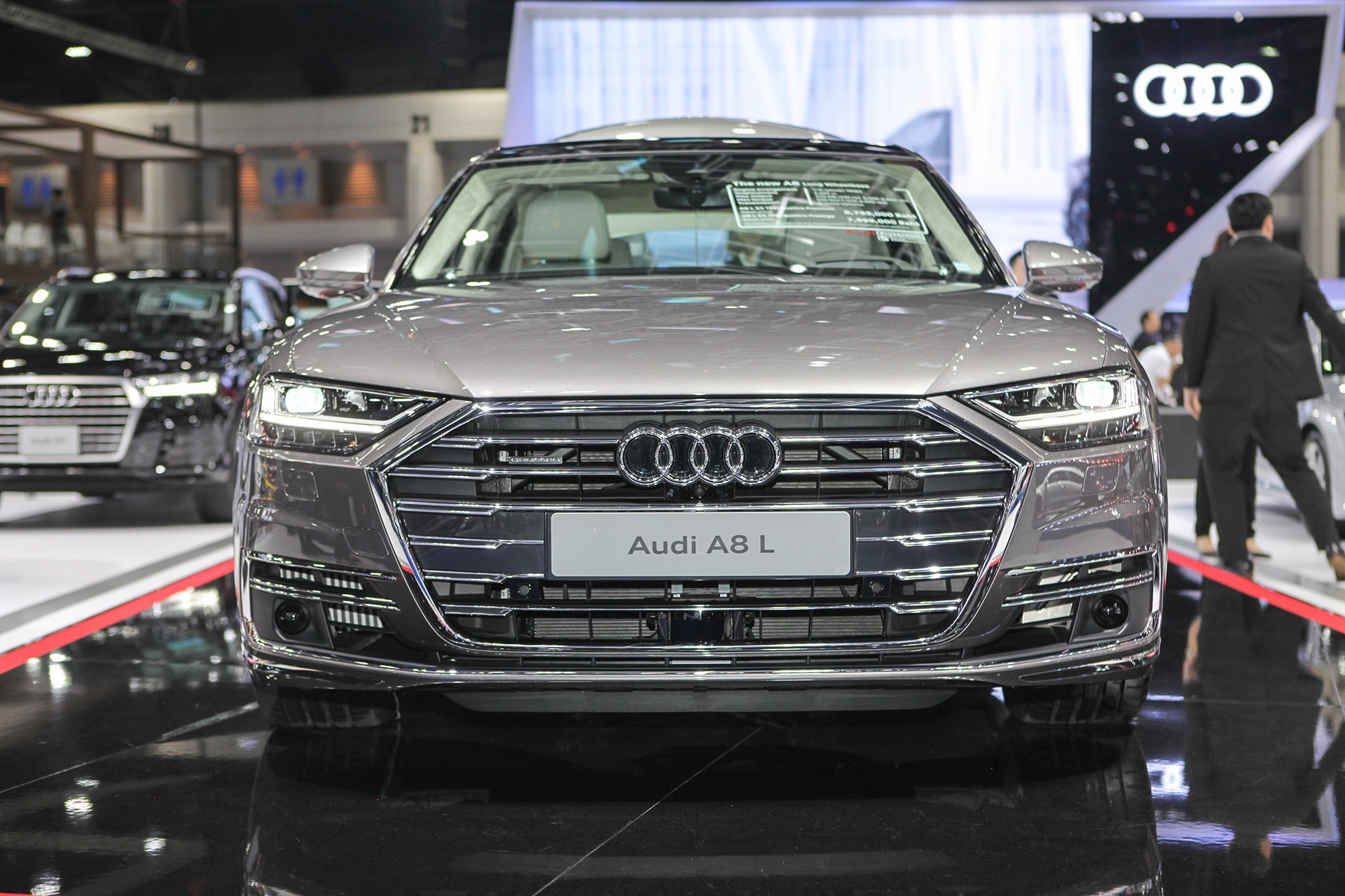 Danh gia nhanh Audi A8L - sedan cong nghe canh tranh S-Class hinh anh