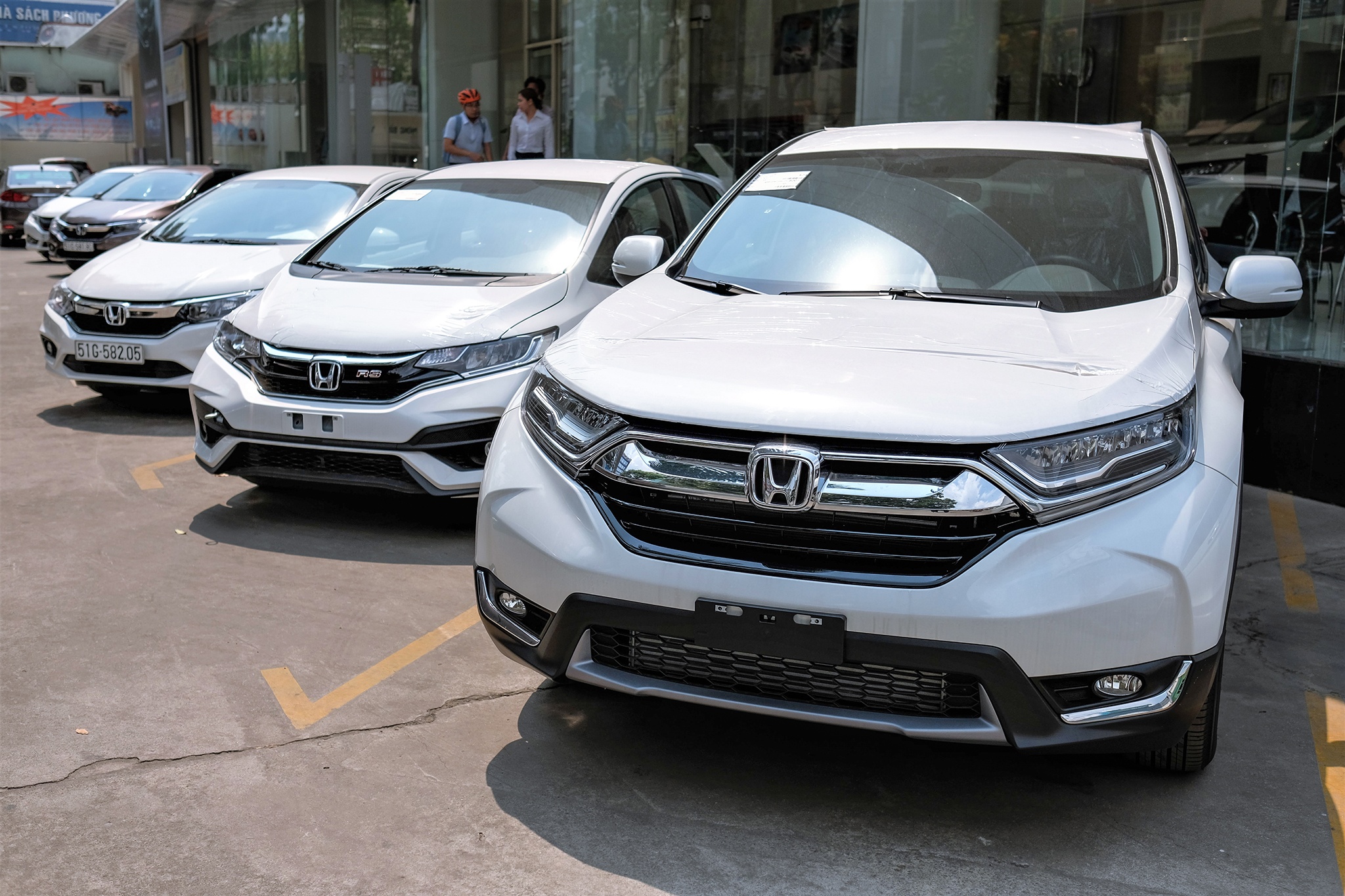 Dau thang 4, gia xe Honda tang nhe, Nissan giam ca tram trieu hinh anh