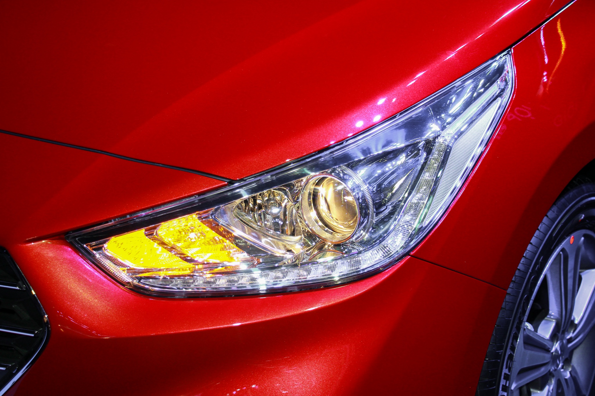 Anh chi tiet Hyundai Accent 2018 anh 3