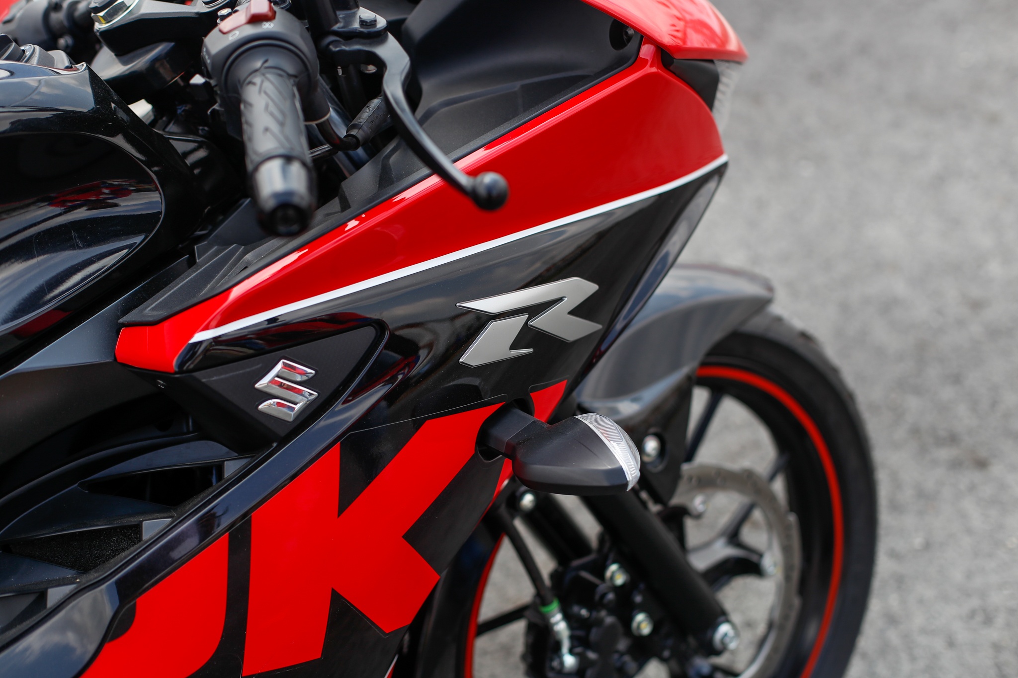 giá Suzuki GSX-R150 Special Edition ảnh 5 gia Suzuki GSX-R150 Special Edition anh 5