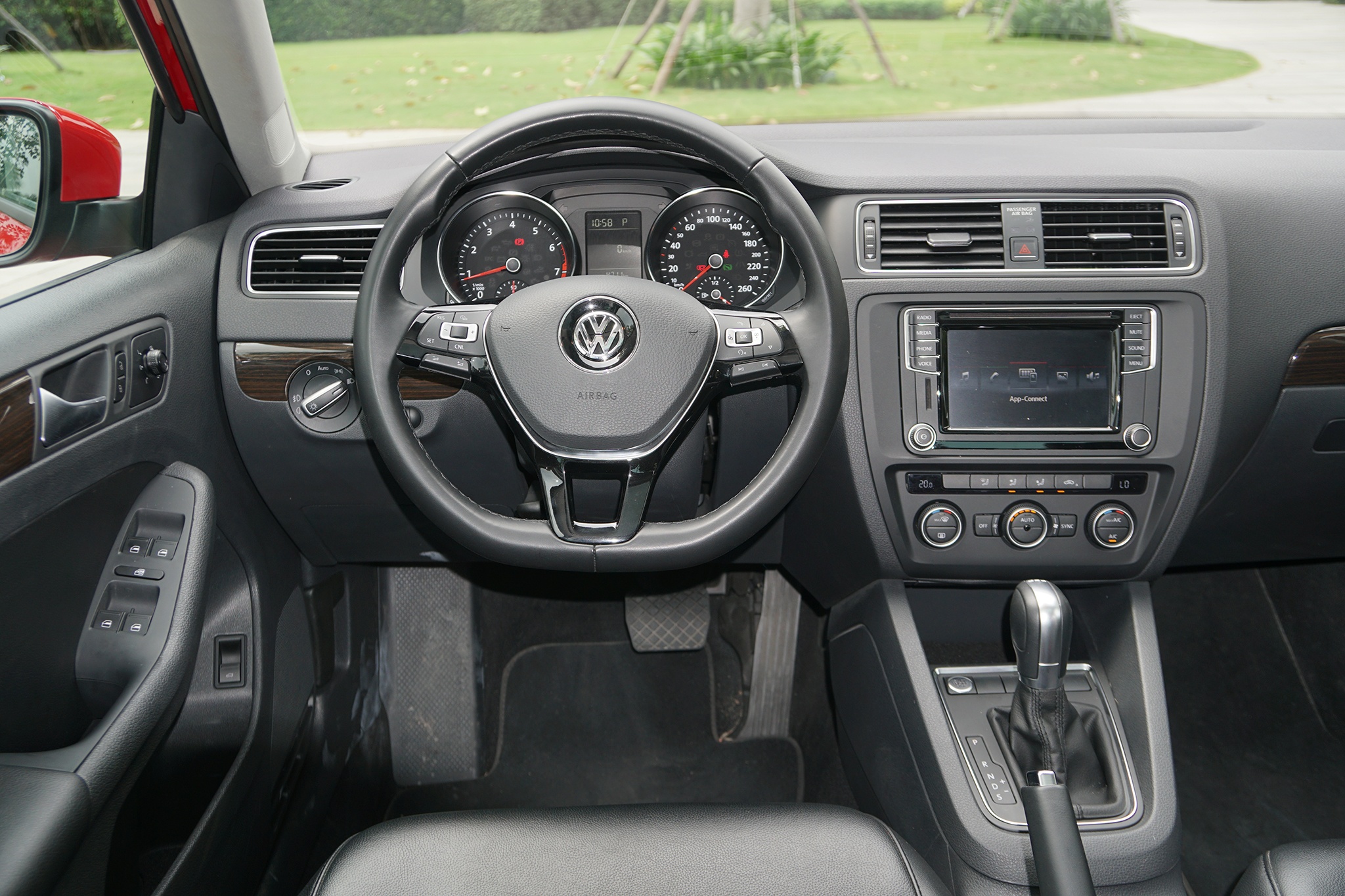 Volkswagen giam gia anh 2