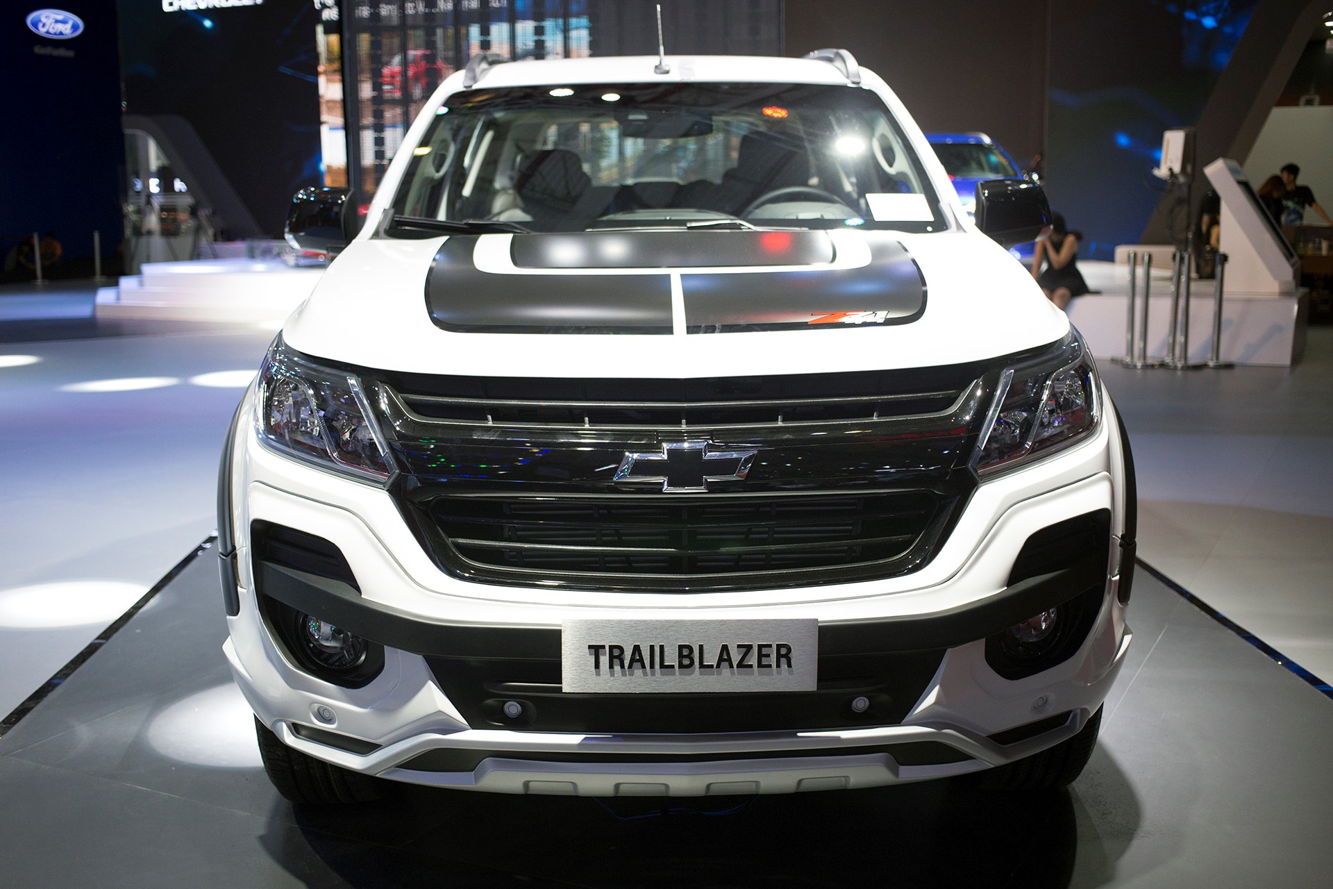 giá Chevrolet Trailblazer ảnh 1 gia Chevrolet Trailblazer anh 1