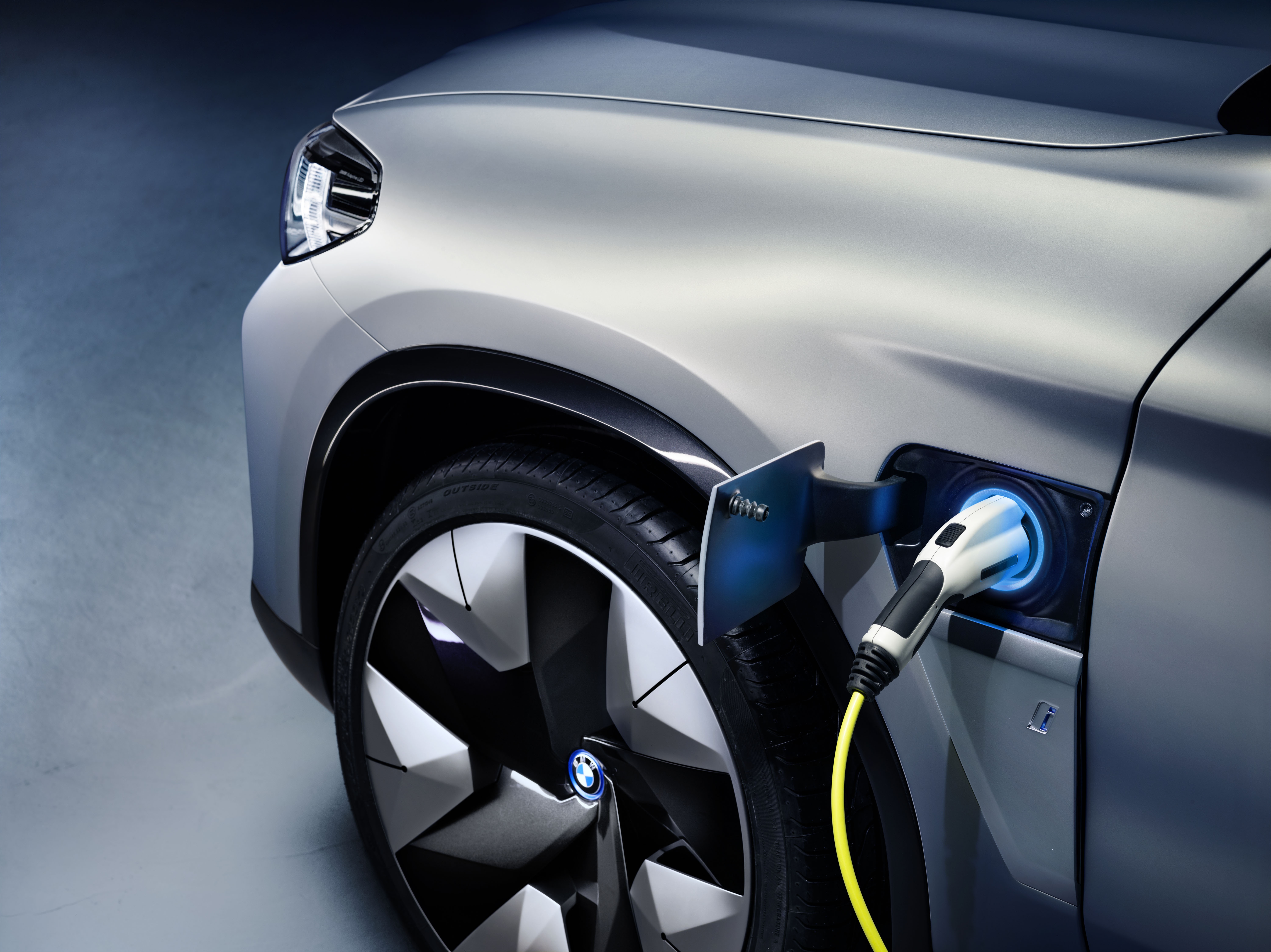 BMW ra mắt iX3 ảnh 4 BMW ra mat iX3 anh 4