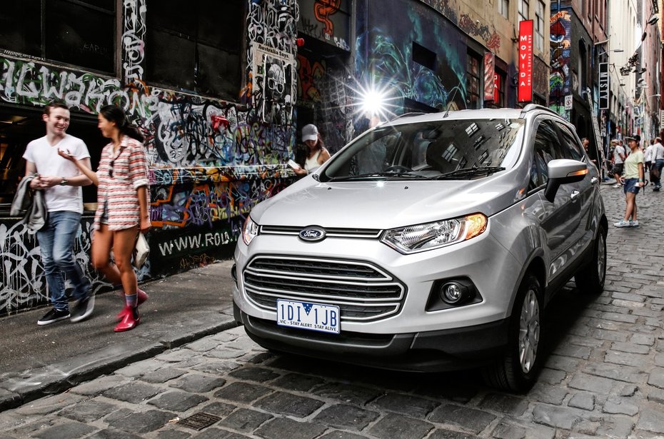 Ford bi phat 7,55 trieu USD vi 'lo' loi hop so tren 10.500 xe da ban hinh anh