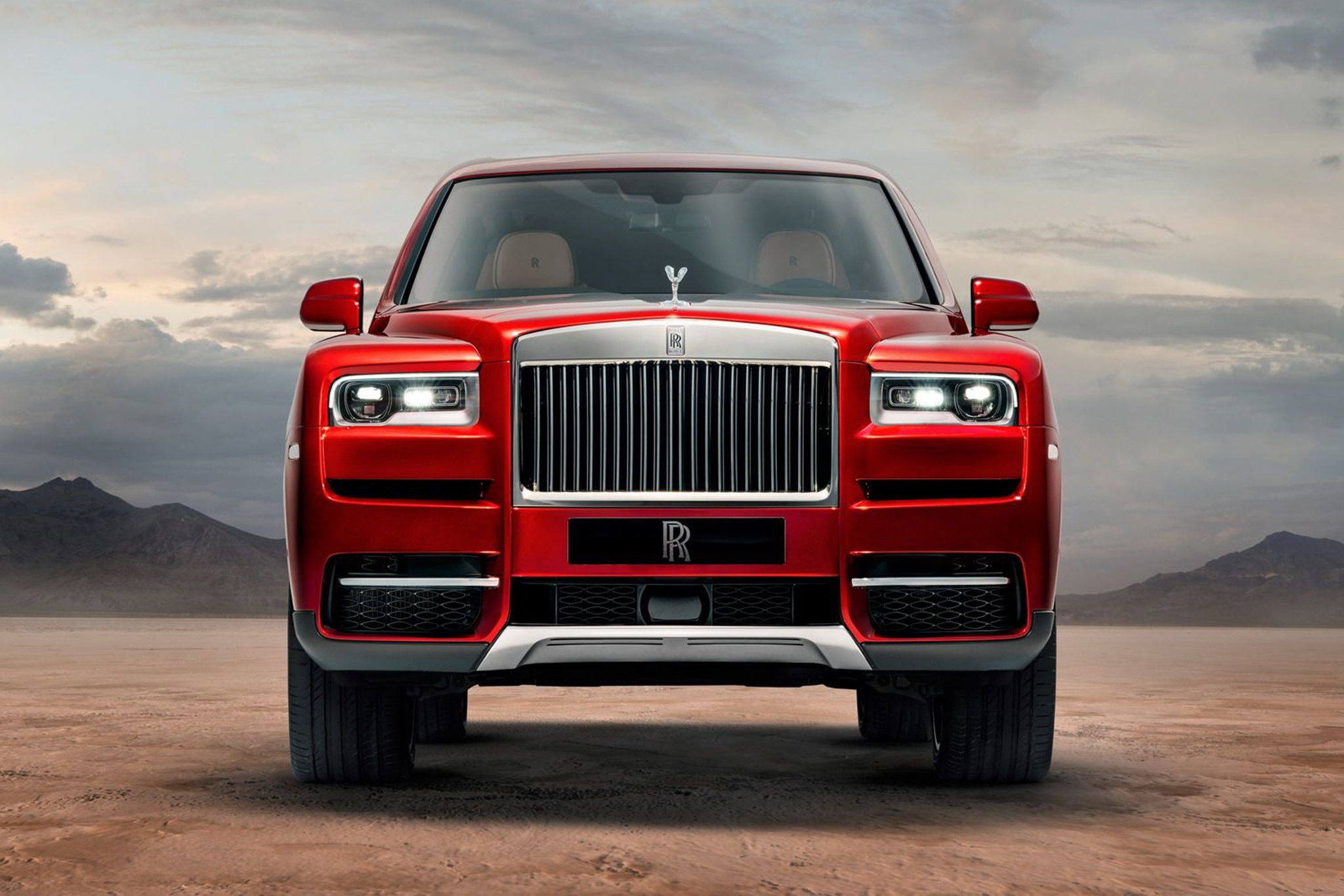 Rolls-Royce Cullinan ra mat - SUV sieu sang gia tu 325.000 USD hinh anh