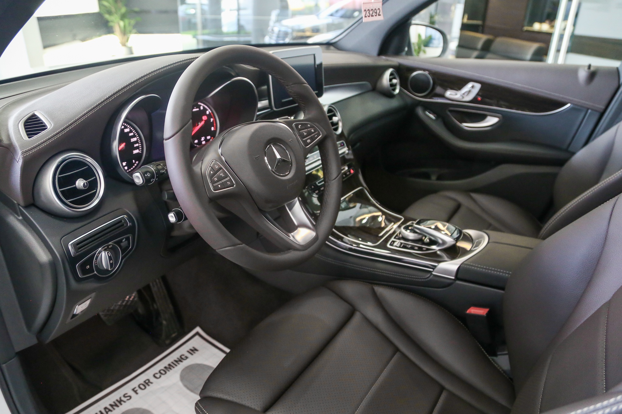 ảnh Mercedes-Benz GLC200 ảnh 9 anh Mercedes-Benz GLC200 anh 9
