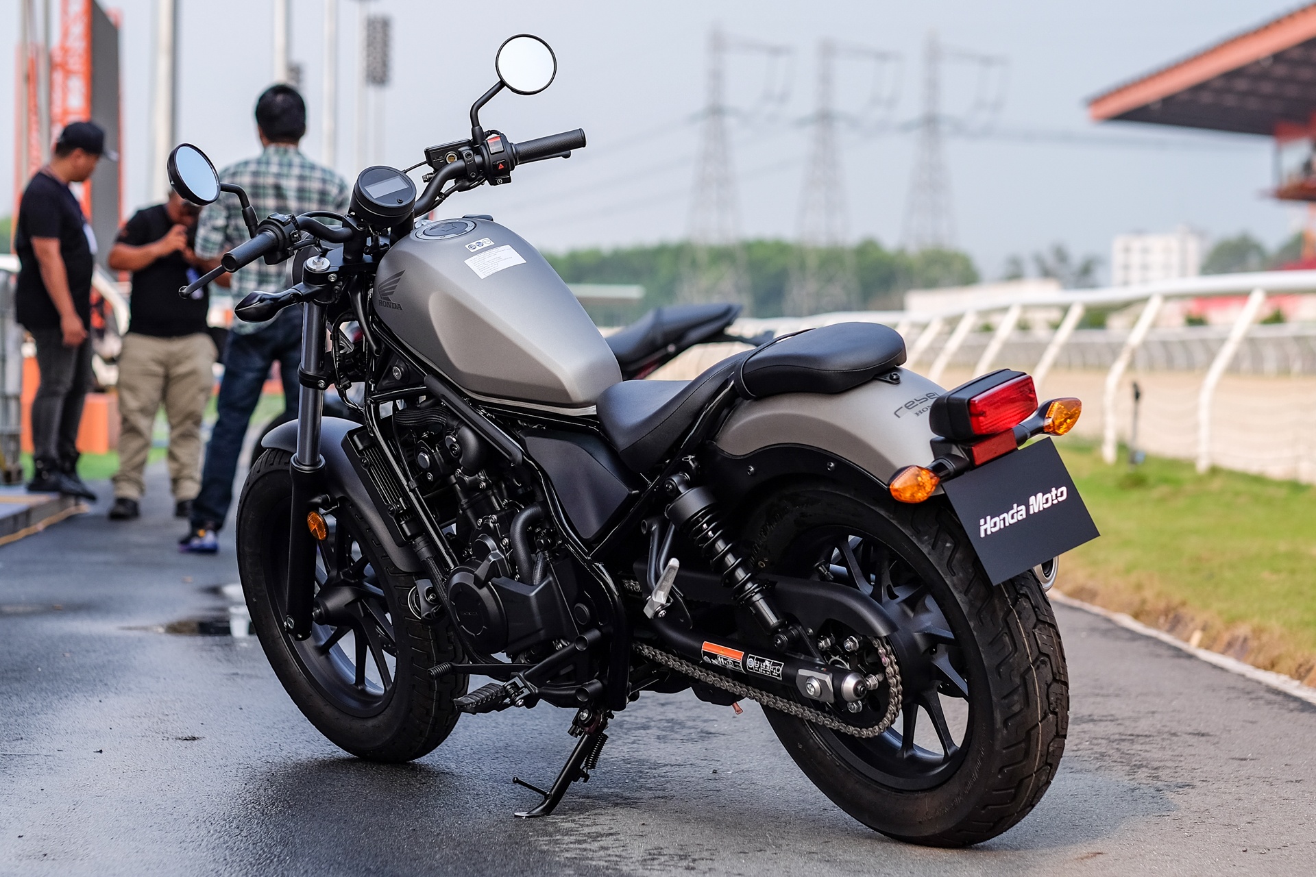 gia Honda Rebel 500 tai Viet Nam anh 10