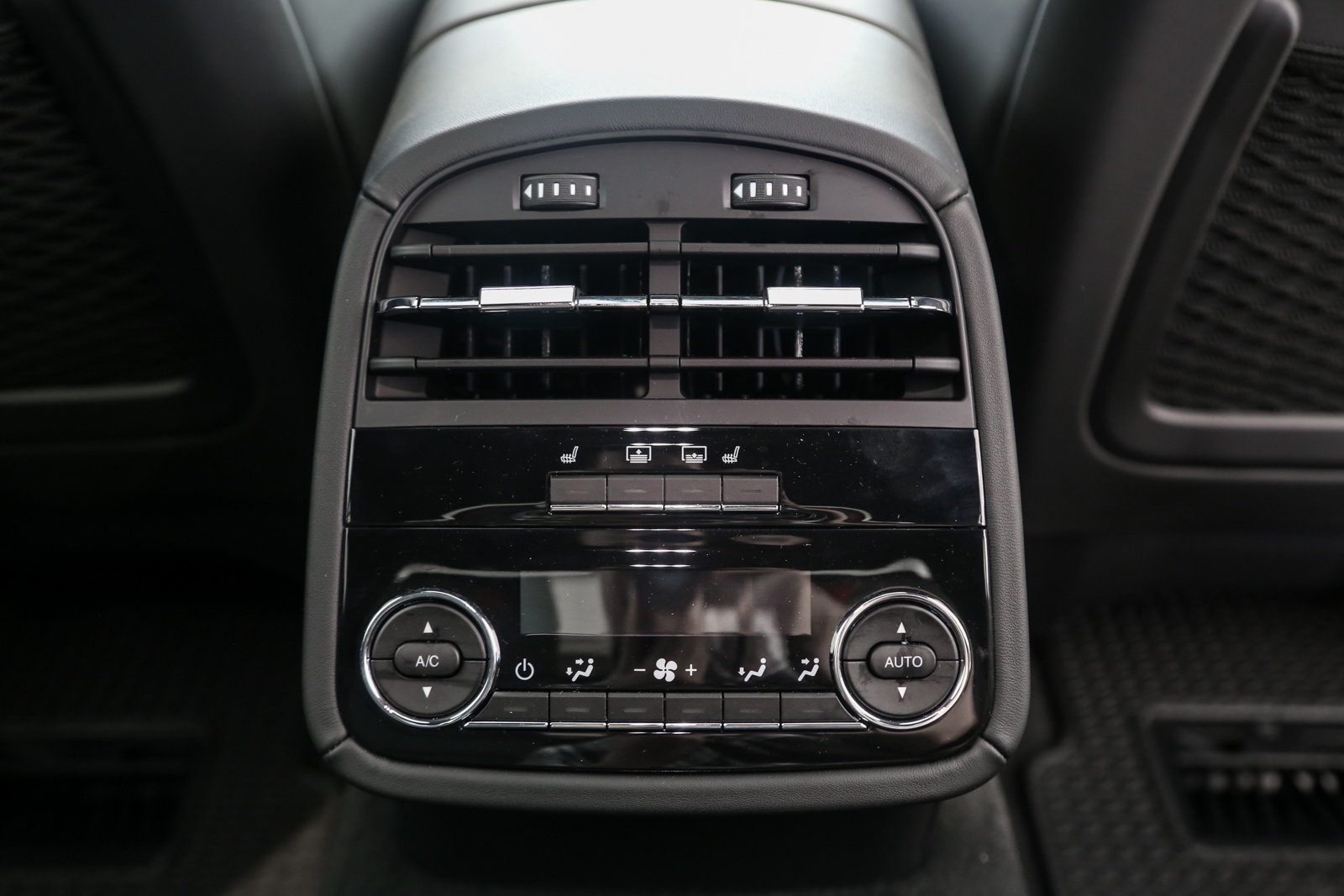 xe Maserati Quattroporte GranSport GTS anh 15