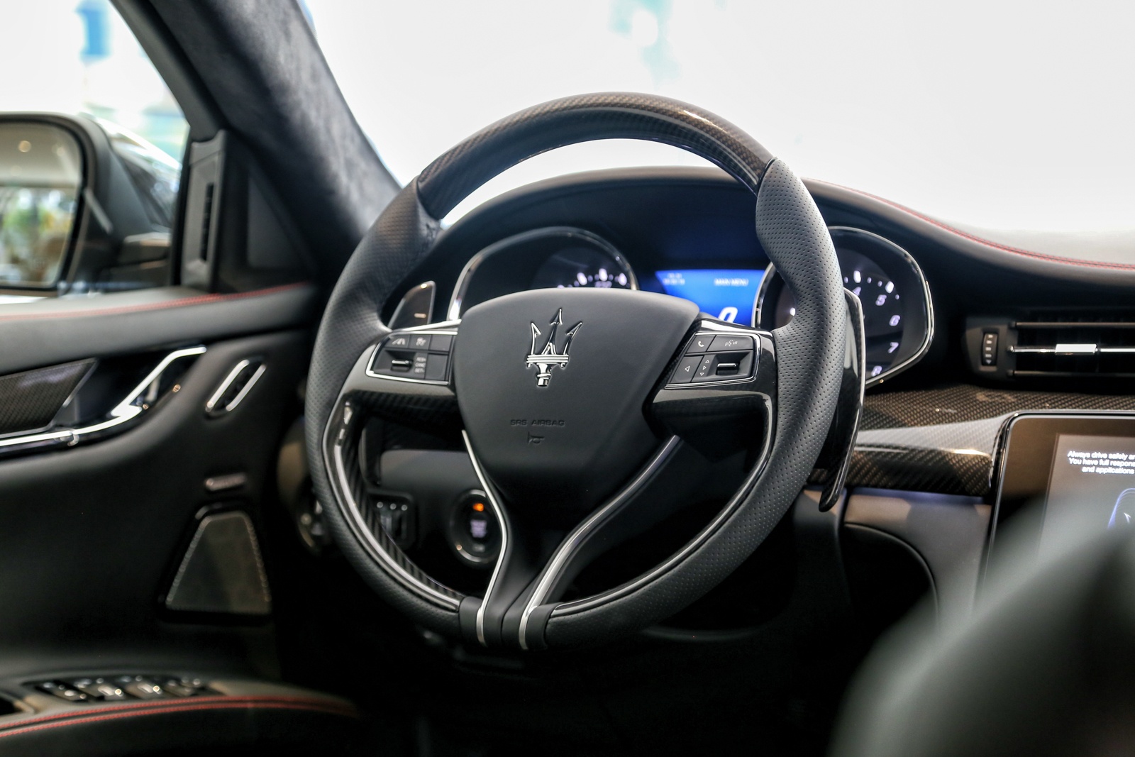 xe Maserati Quattroporte GranSport GTS anh 8