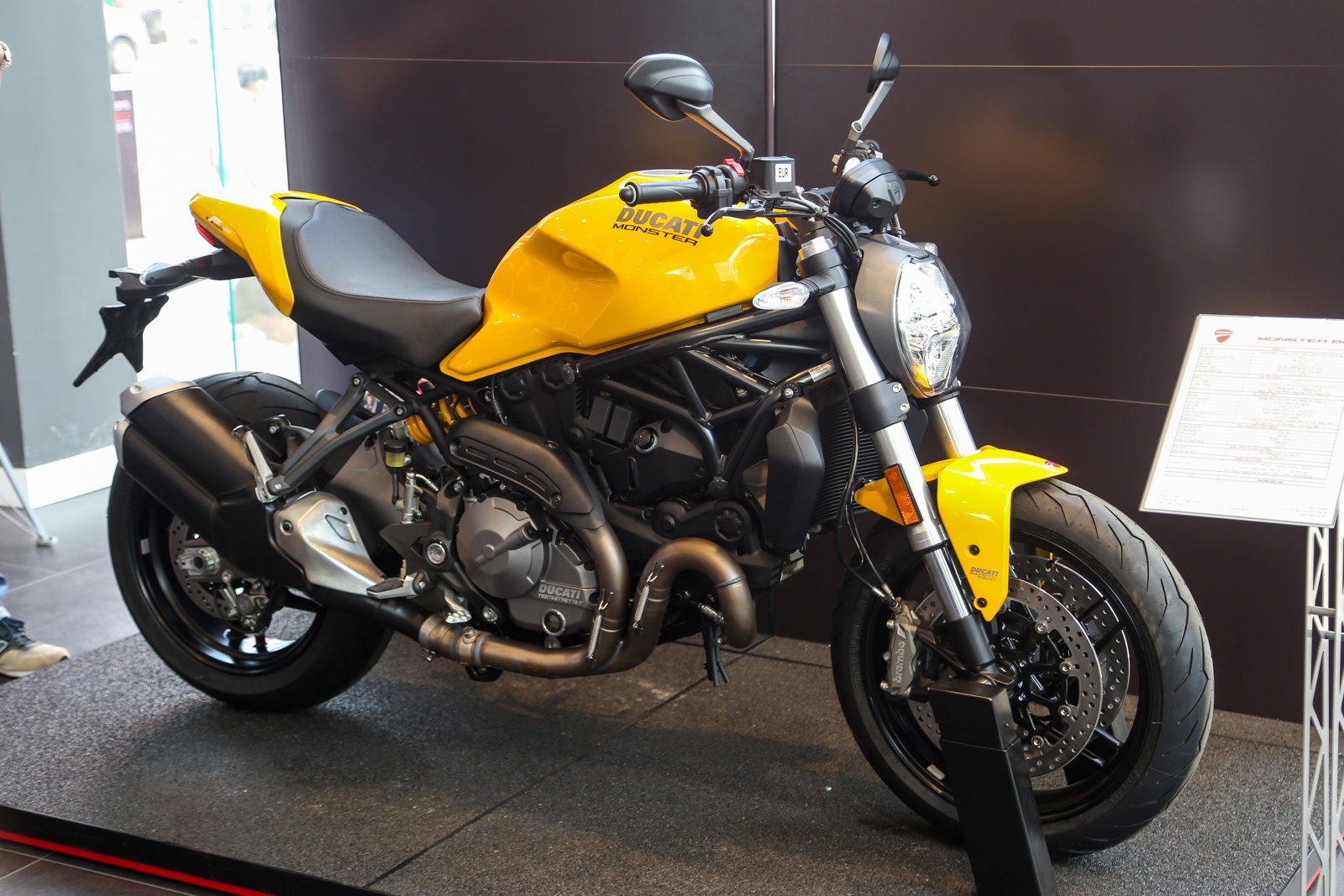 Ducati Monster 821 2018 ra mat anh 1