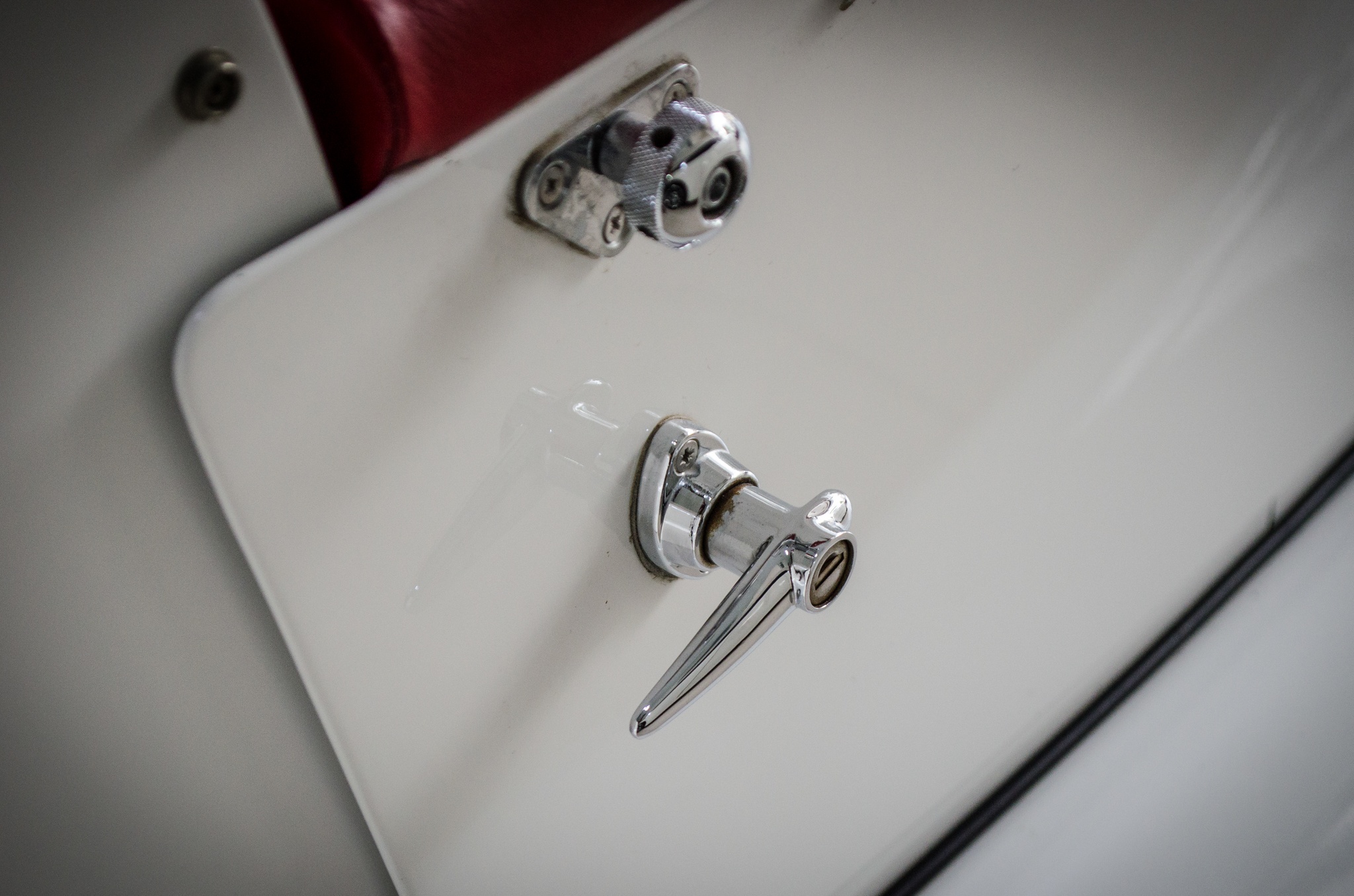 xe Morgan Plus 4 anh 6