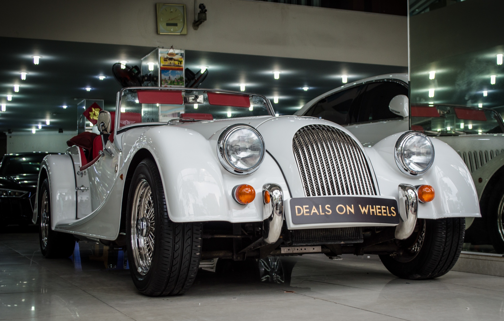 xe Morgan Plus 4 anh 2