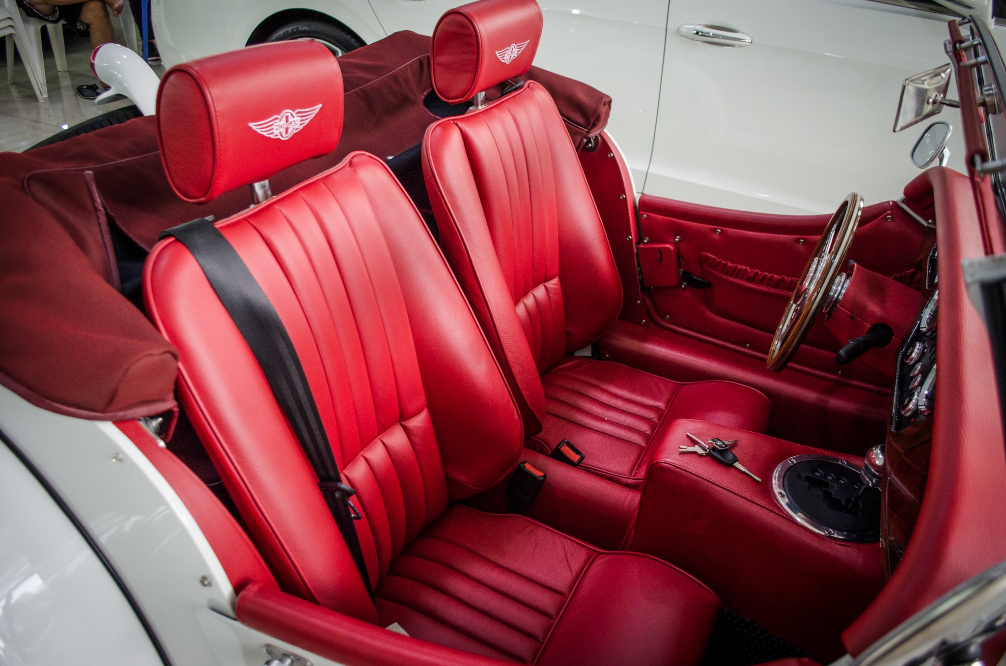 xe Morgan Plus 4 anh 9