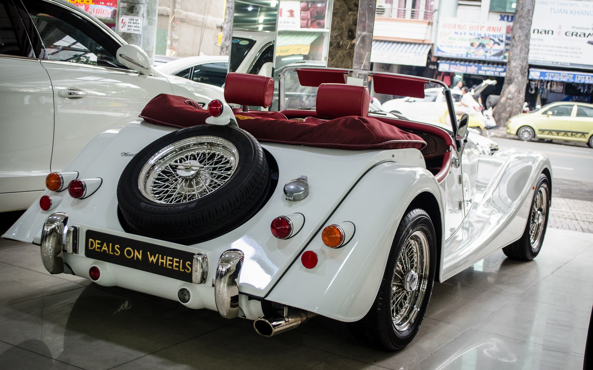 xe Morgan Plus 4 anh 7