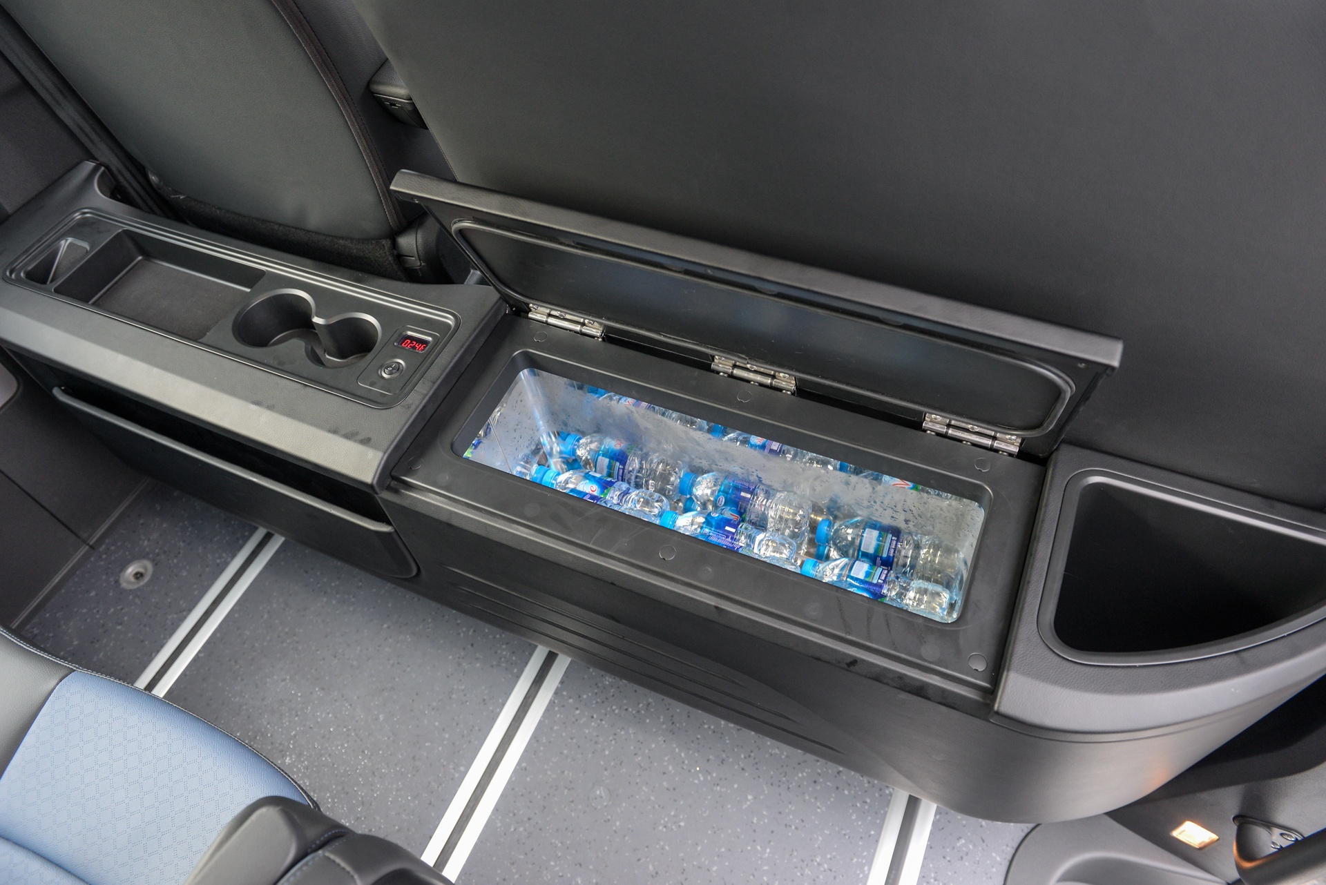 gia Hyundai Solati anh 12