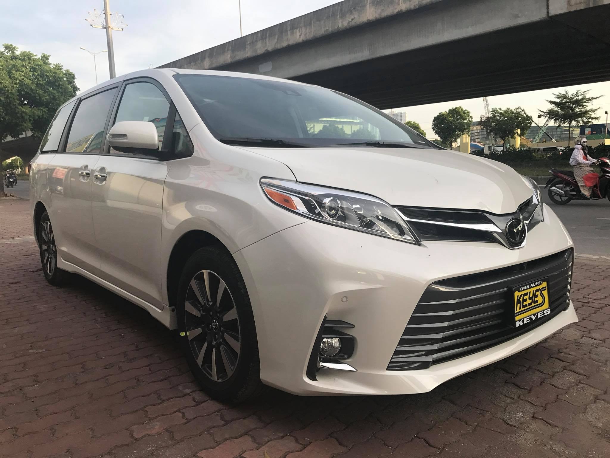 Toyota Sienna Купить В России