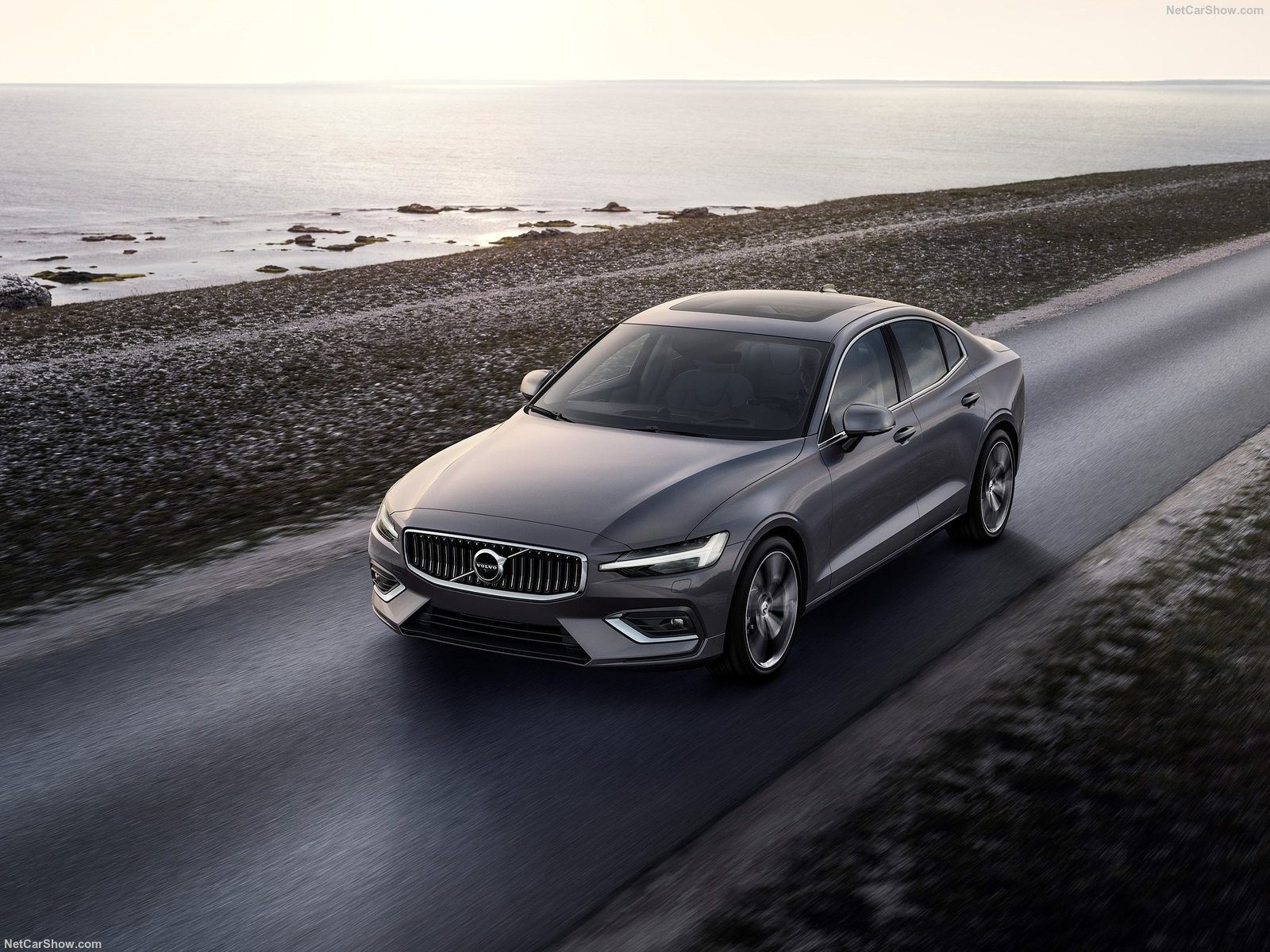 Volvo S60 2019 chinh thuc ra mat hinh anh