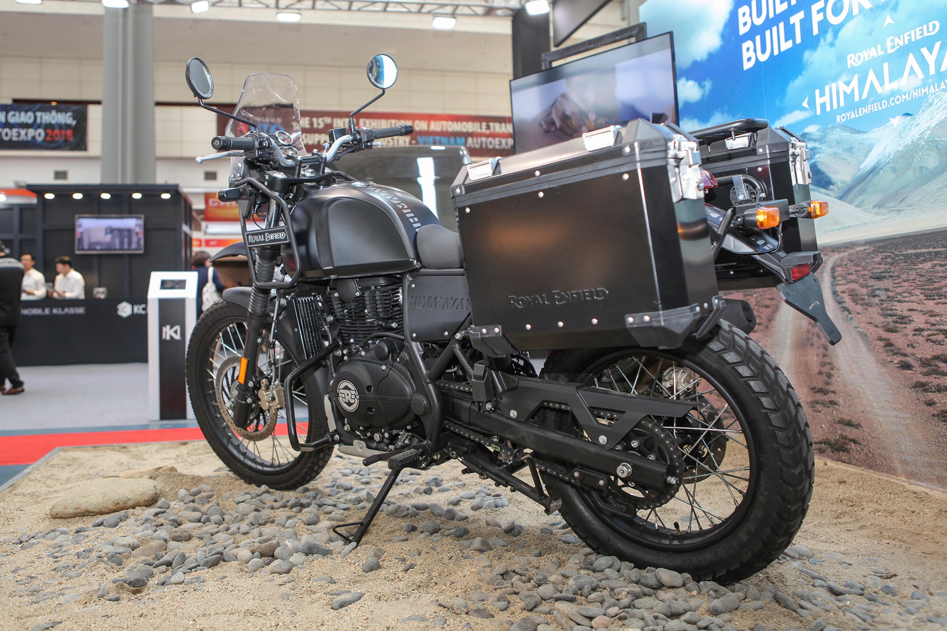 gia Royal Enfield Himalayan anh 3