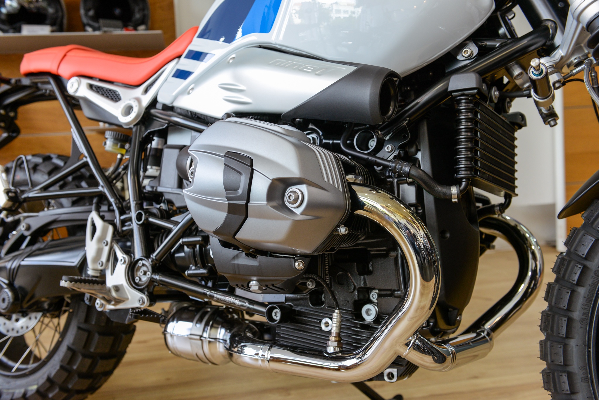 moto BMW R nineT Urban G/S anh 12