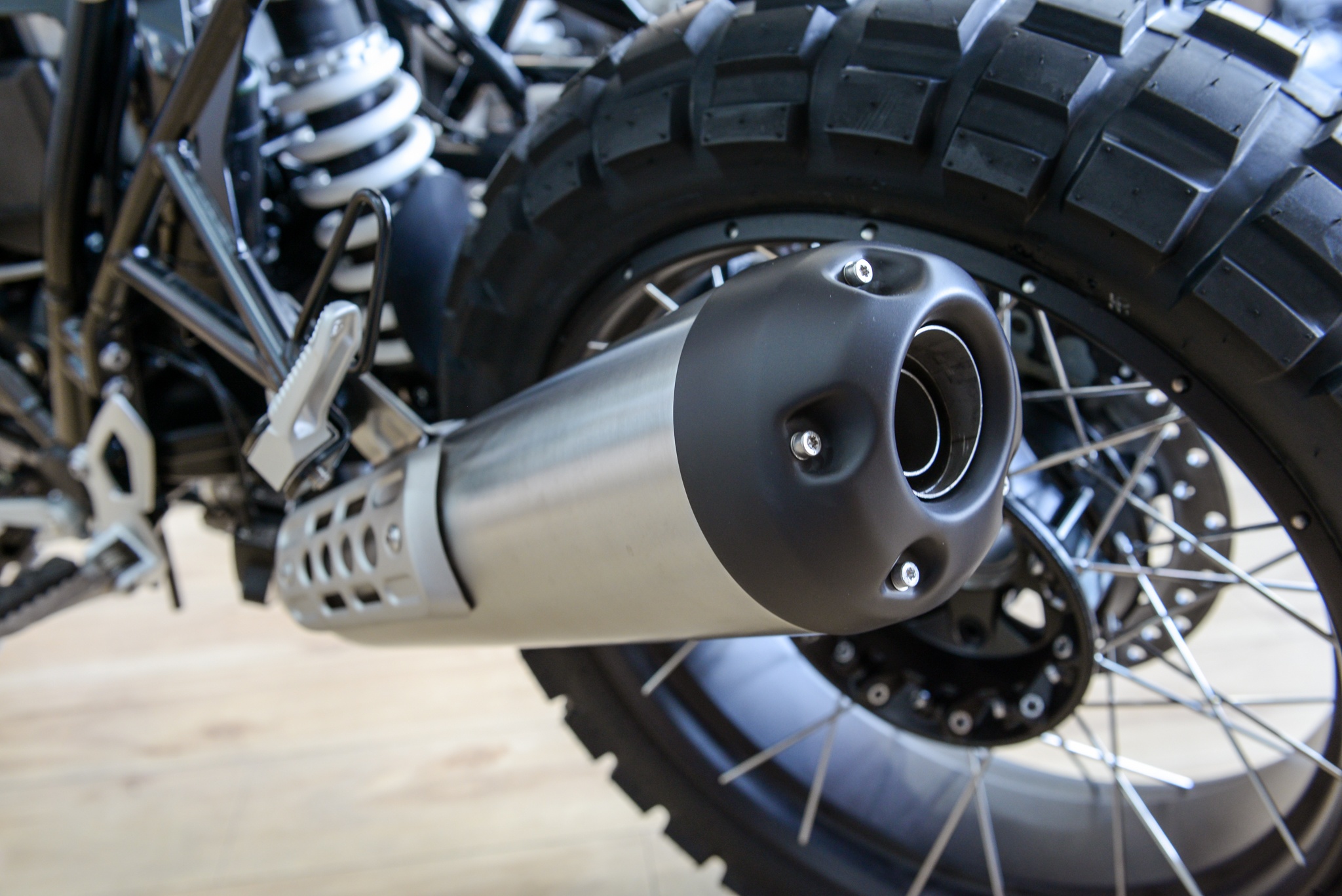 moto BMW R nineT Urban G/S anh 10