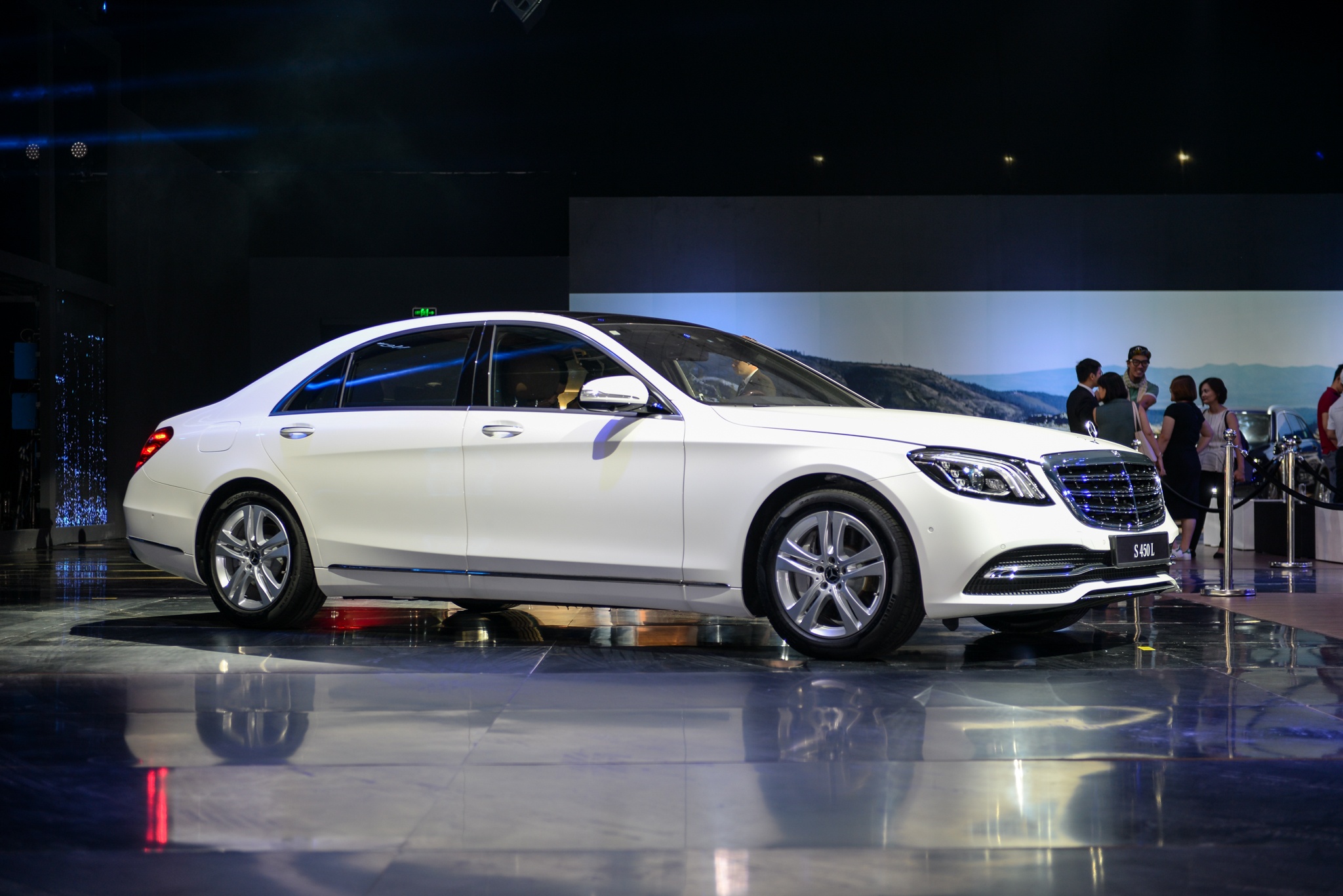 Trien lam Mercedes-Benz Fascination anh 8