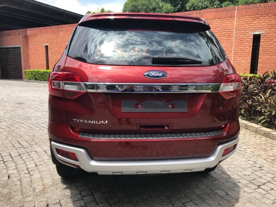 gia Ford Everest 2019 anh 4