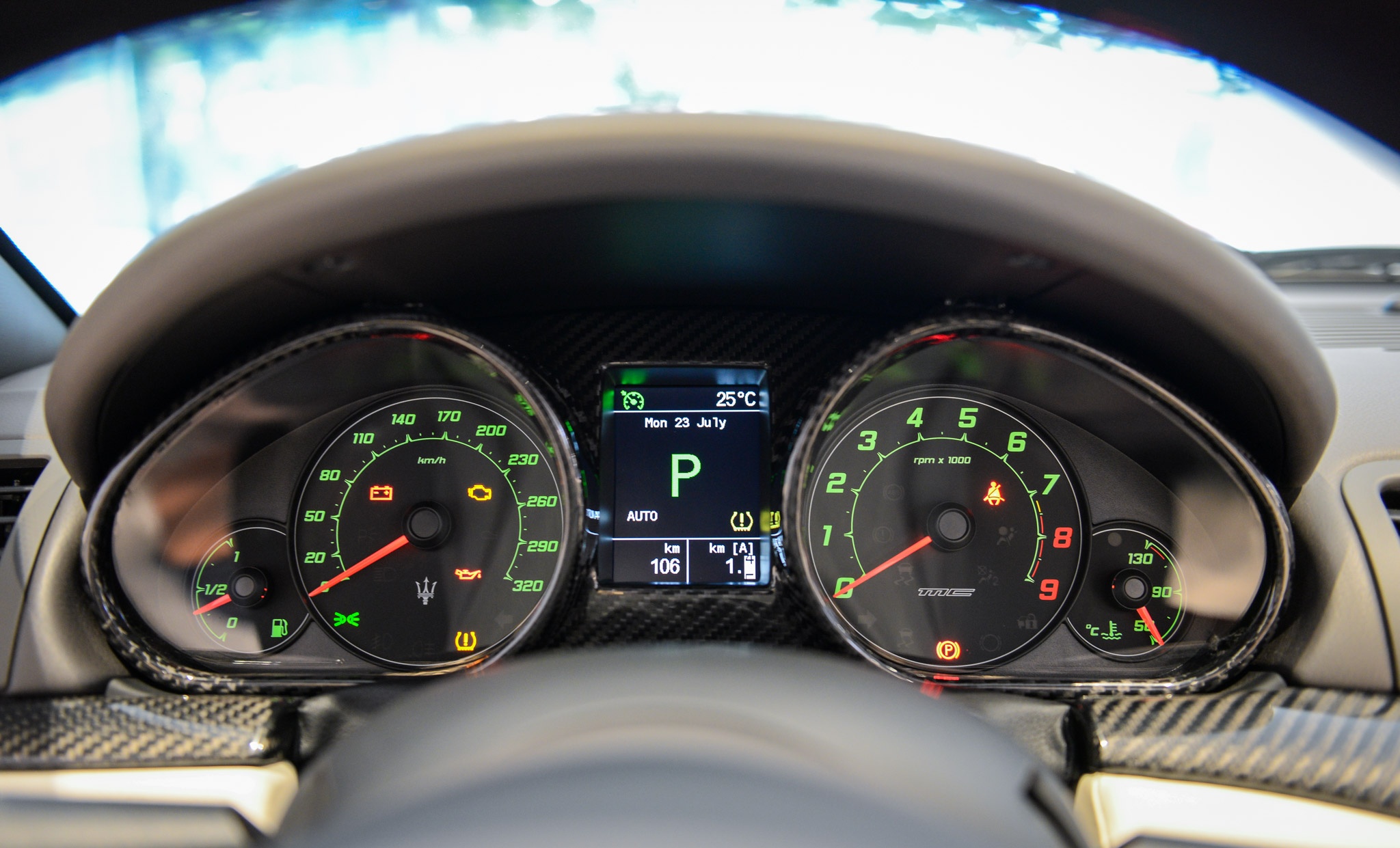 gia Maserati GranCabrio anh 10