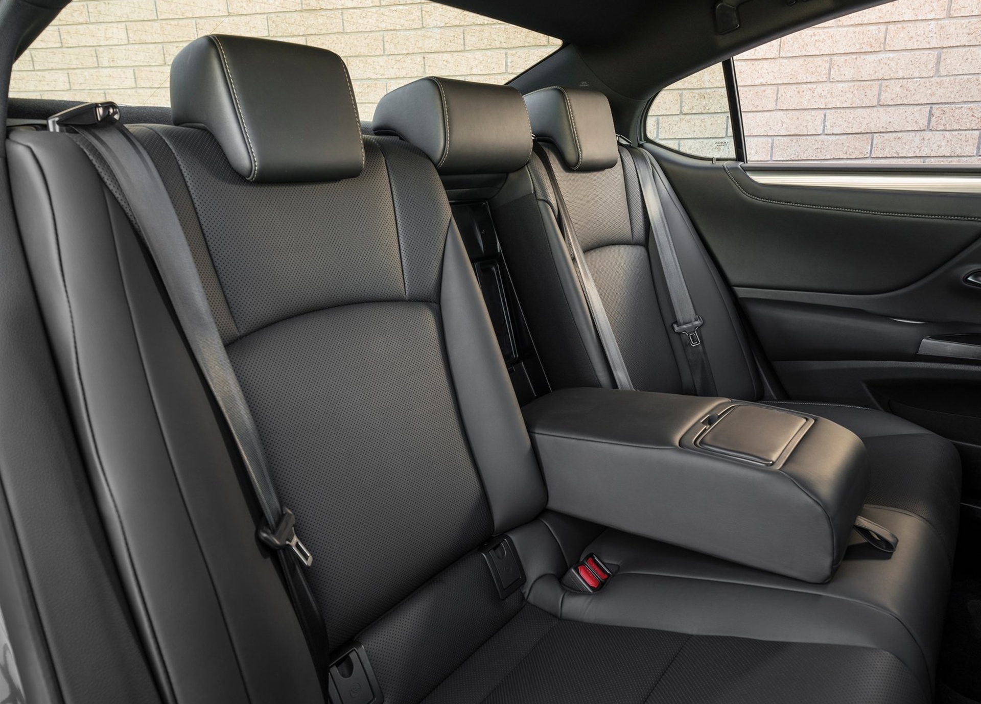 gia Lexus ES 2019 anh 9