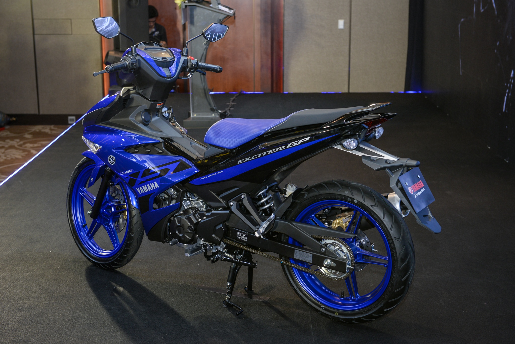 gia Yamaha Exciter 2018 anh 11