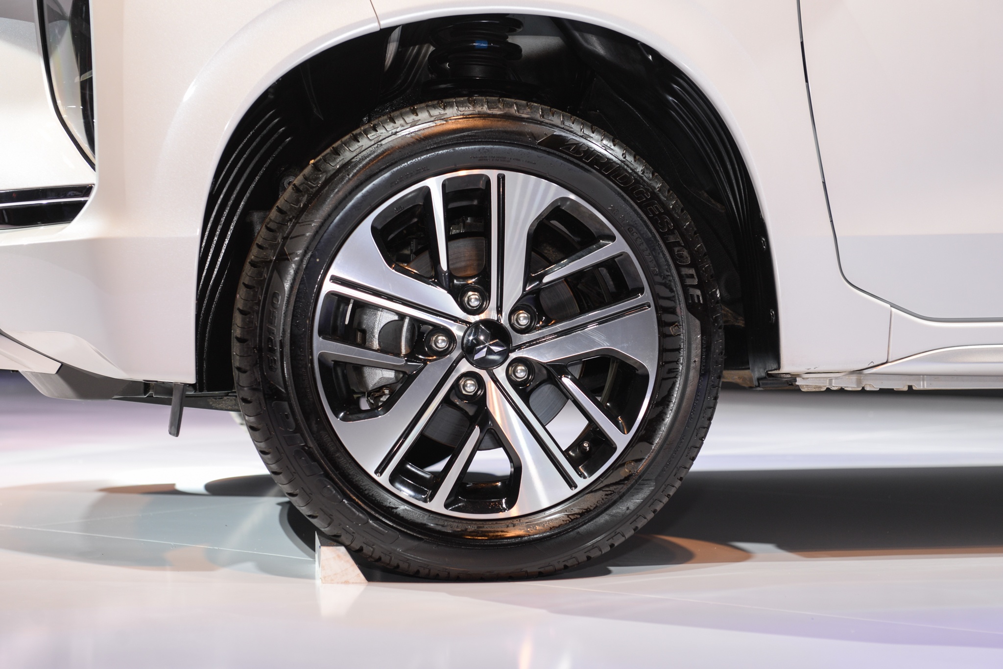 gia Mitsubishi Xpander anh 5