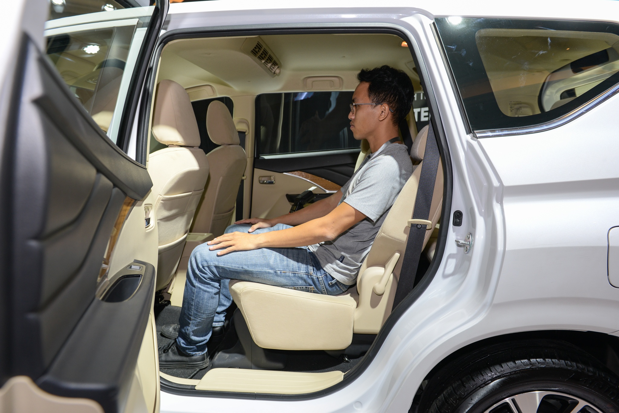 gia Mitsubishi Xpander anh 16