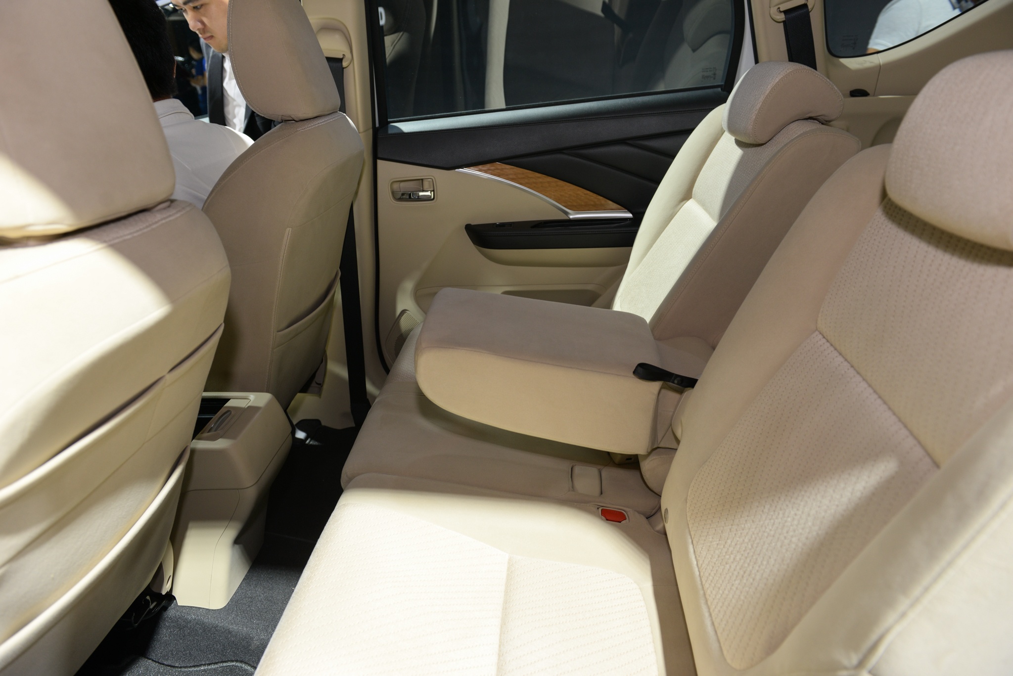 gia Mitsubishi Xpander anh 15