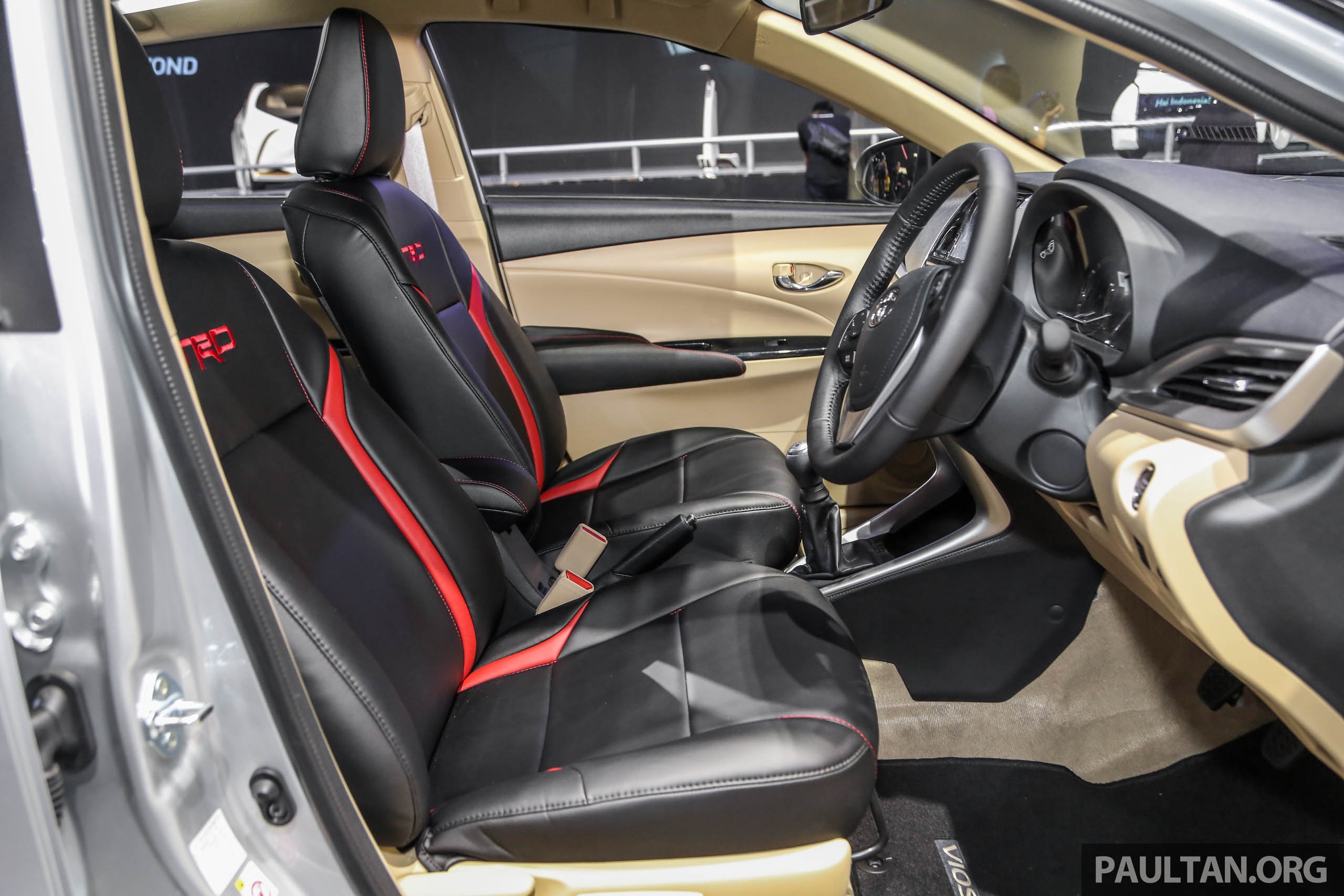 gia Toyota Vios TRD 2018 anh 9