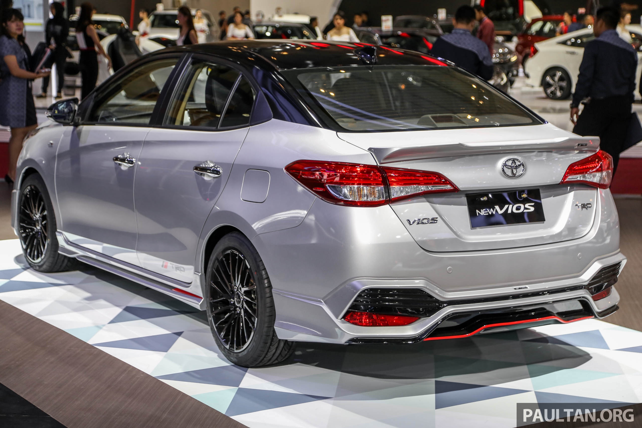 gia Toyota Vios TRD 2018 anh 7