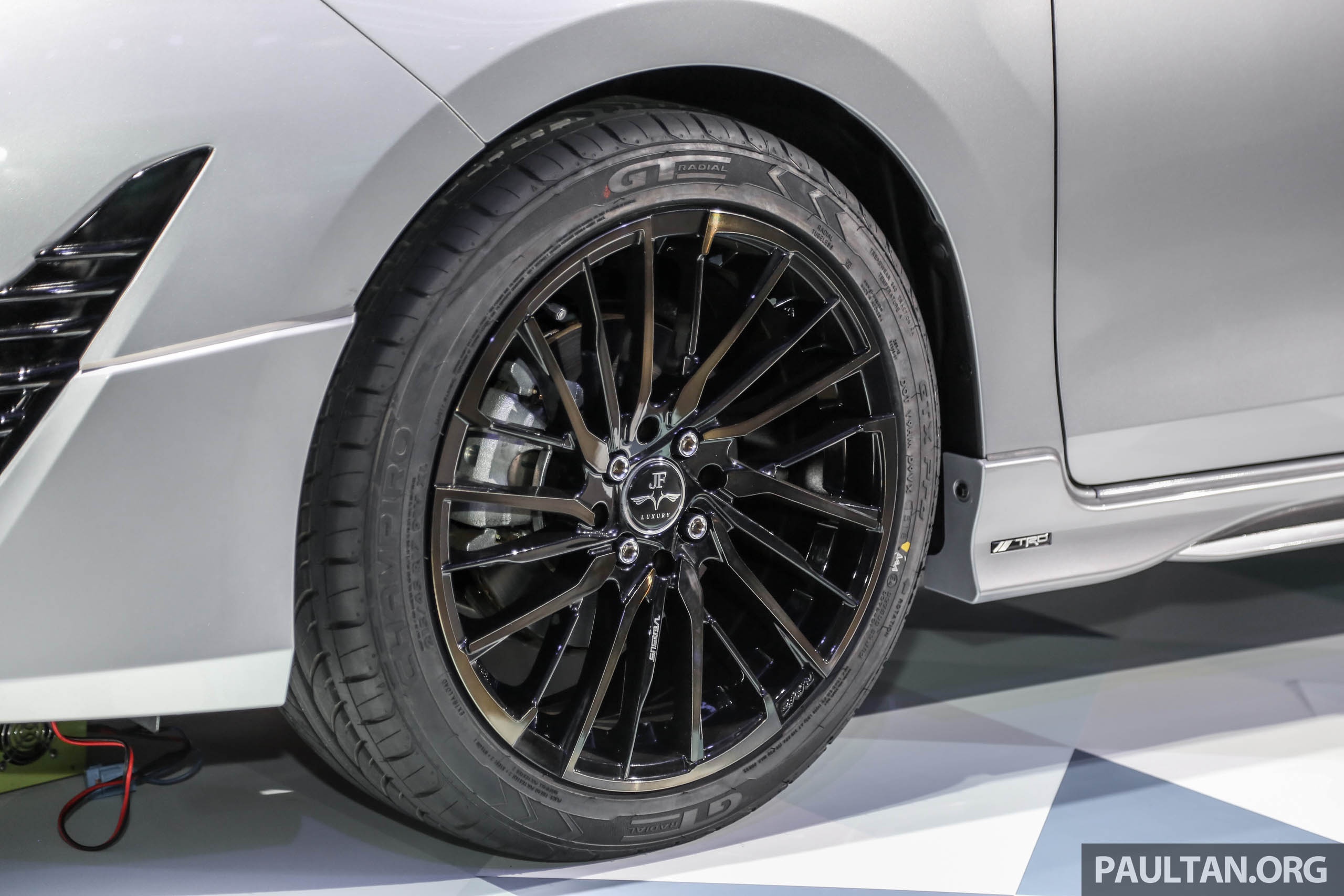 gia Toyota Vios TRD 2018 anh 6