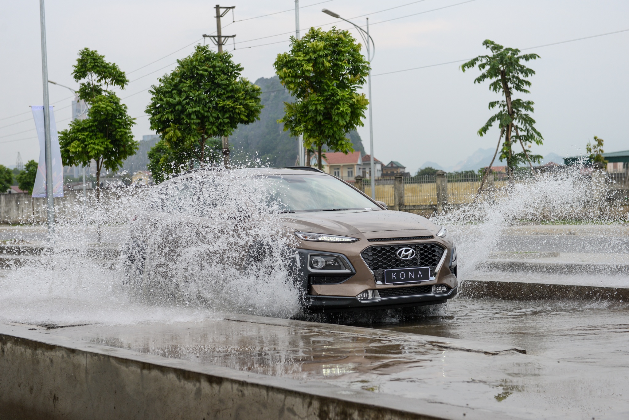 gia Hyundai Kona anh 16