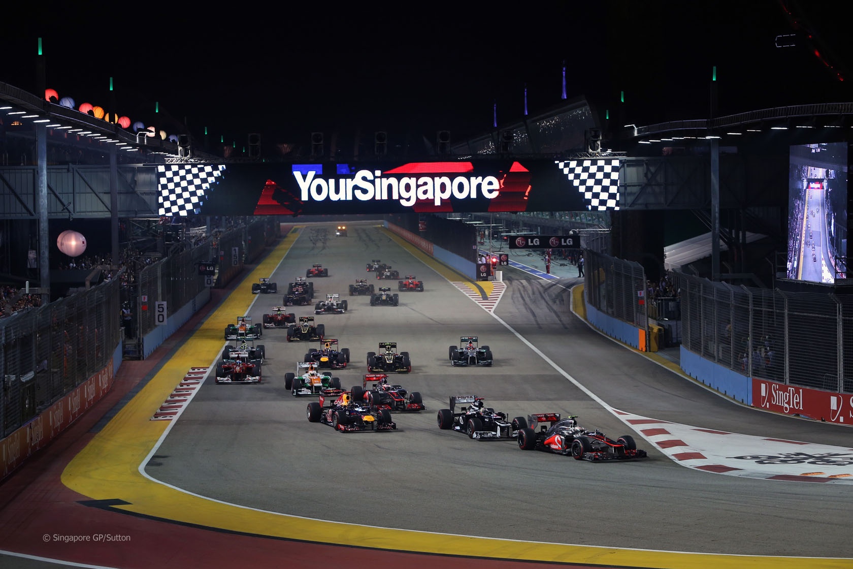 to chuc dua xe F1 tai Ha Noi anh 2