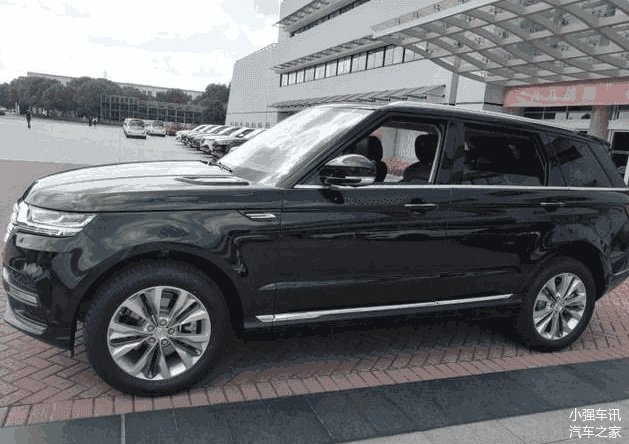 Zotye tung mau T900 nhai Range Rover Sport gia bang 1/6 hinh anh