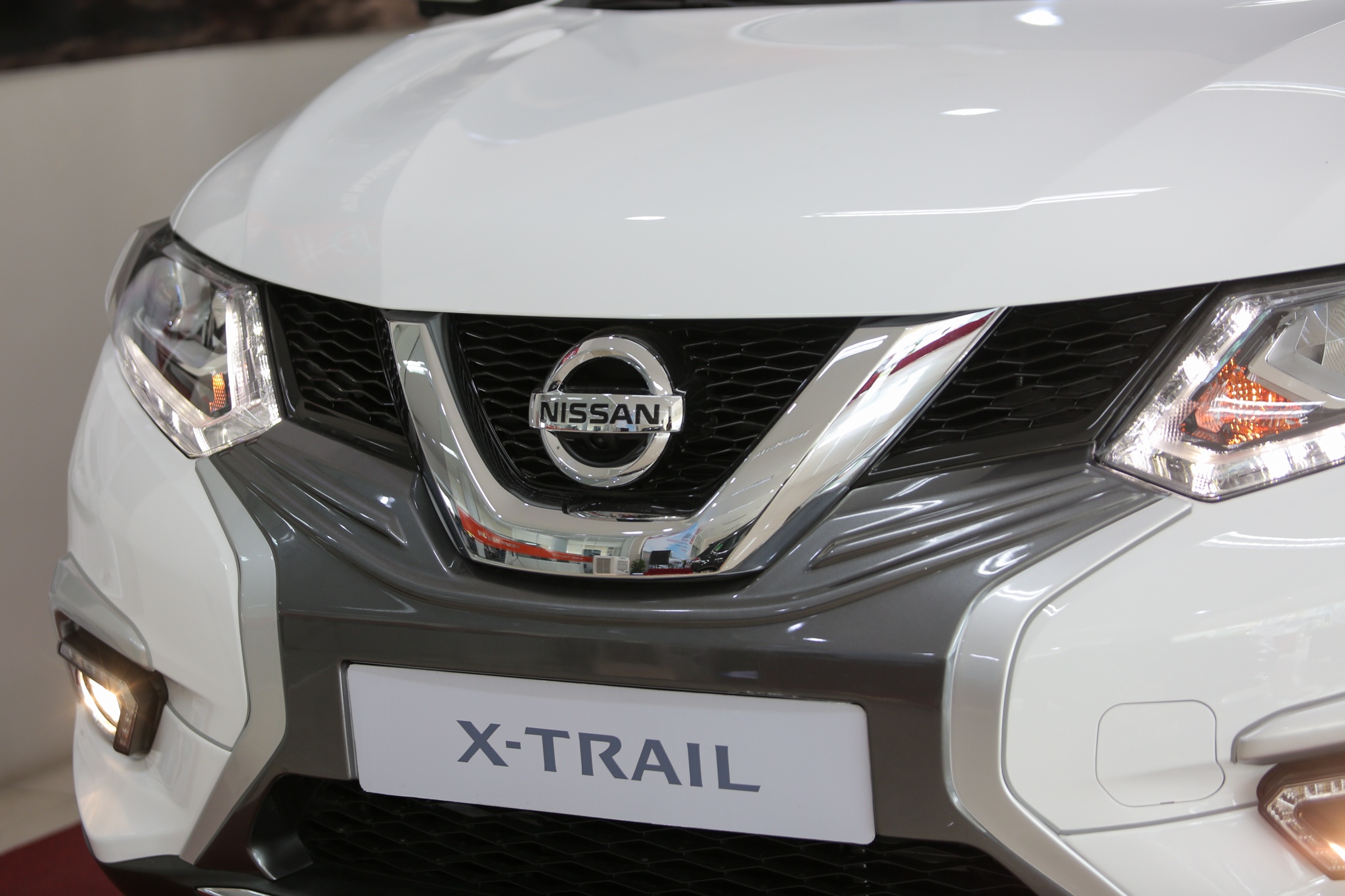 gia Nissan X-Trail V-Series anh 3