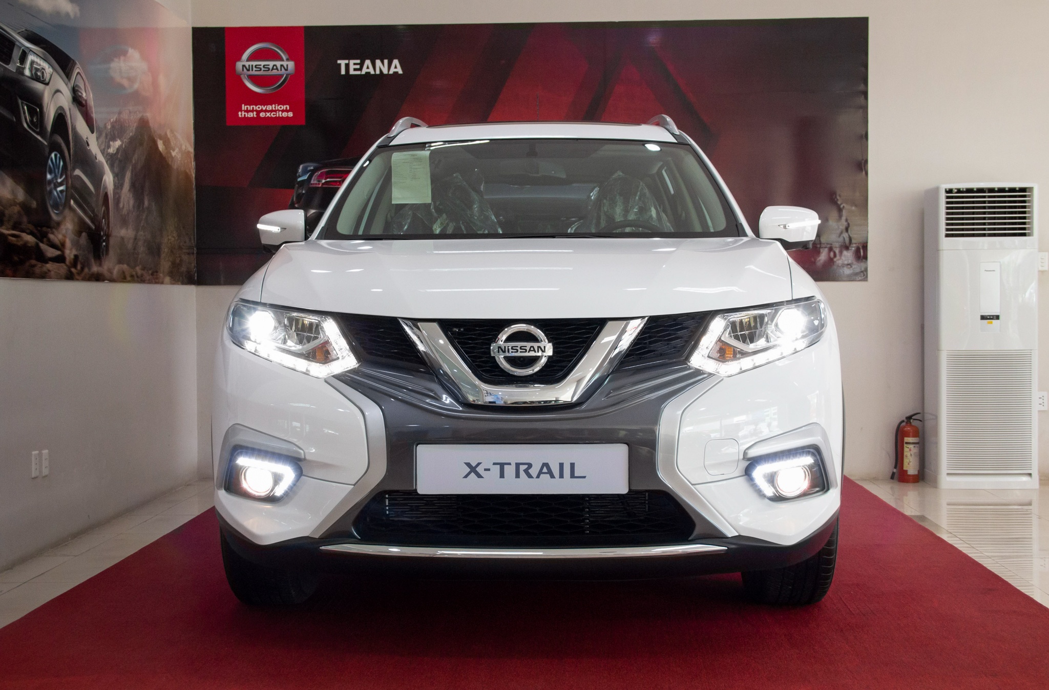 gia Nissan X-Trail V-Series anh 2