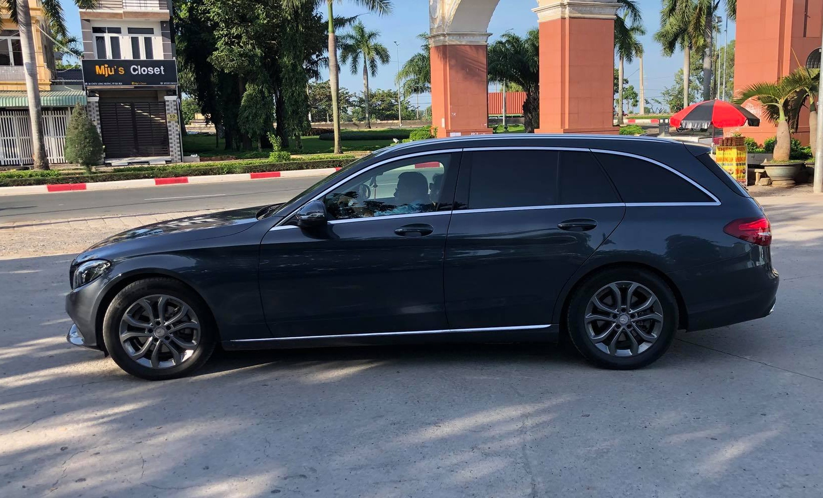 xe Mercedes-Benz C-Class Estate ảnh 1 xe Mercedes-Benz C-Class Estate anh 1