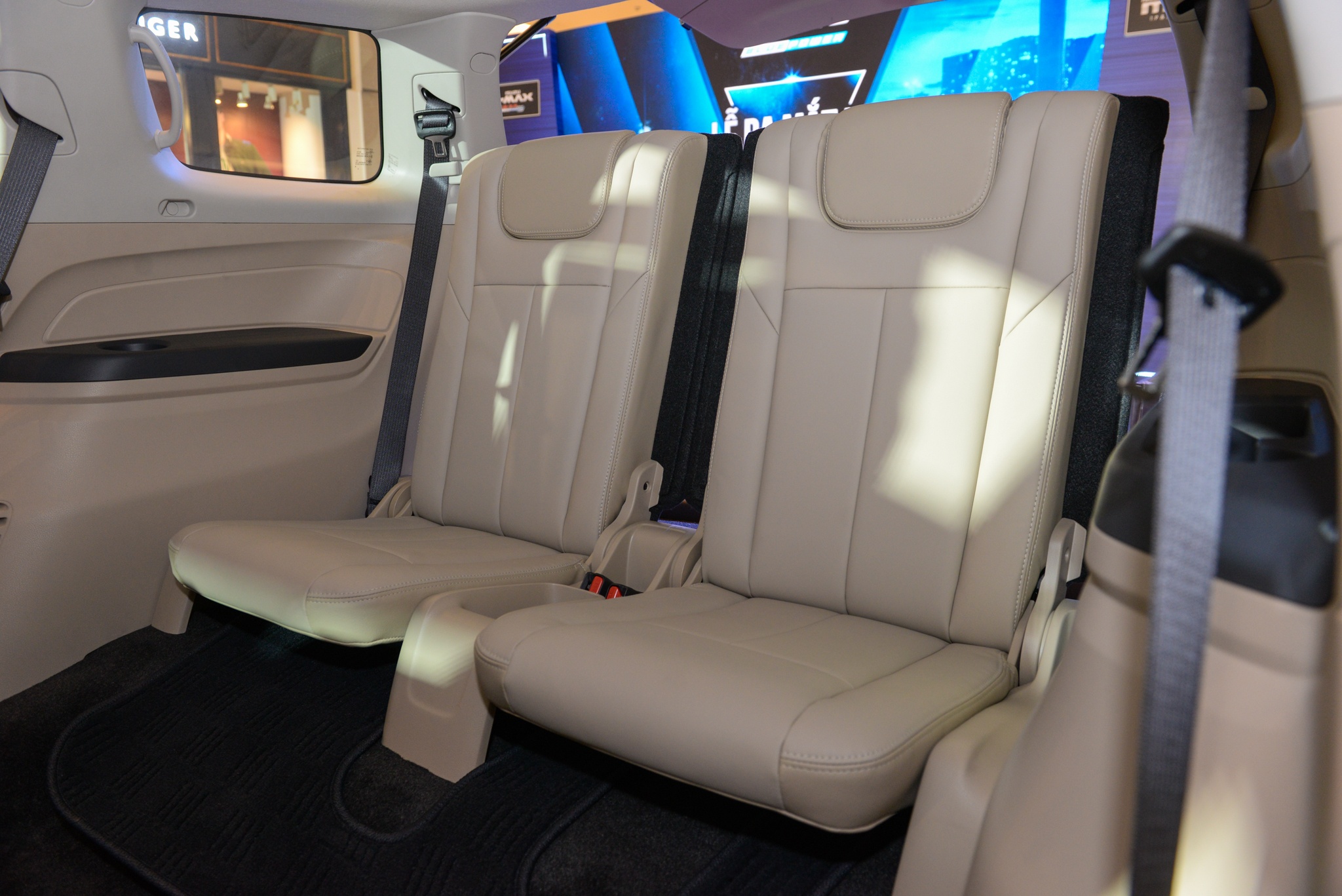 gia Isuzu mu-X 2018 anh 11