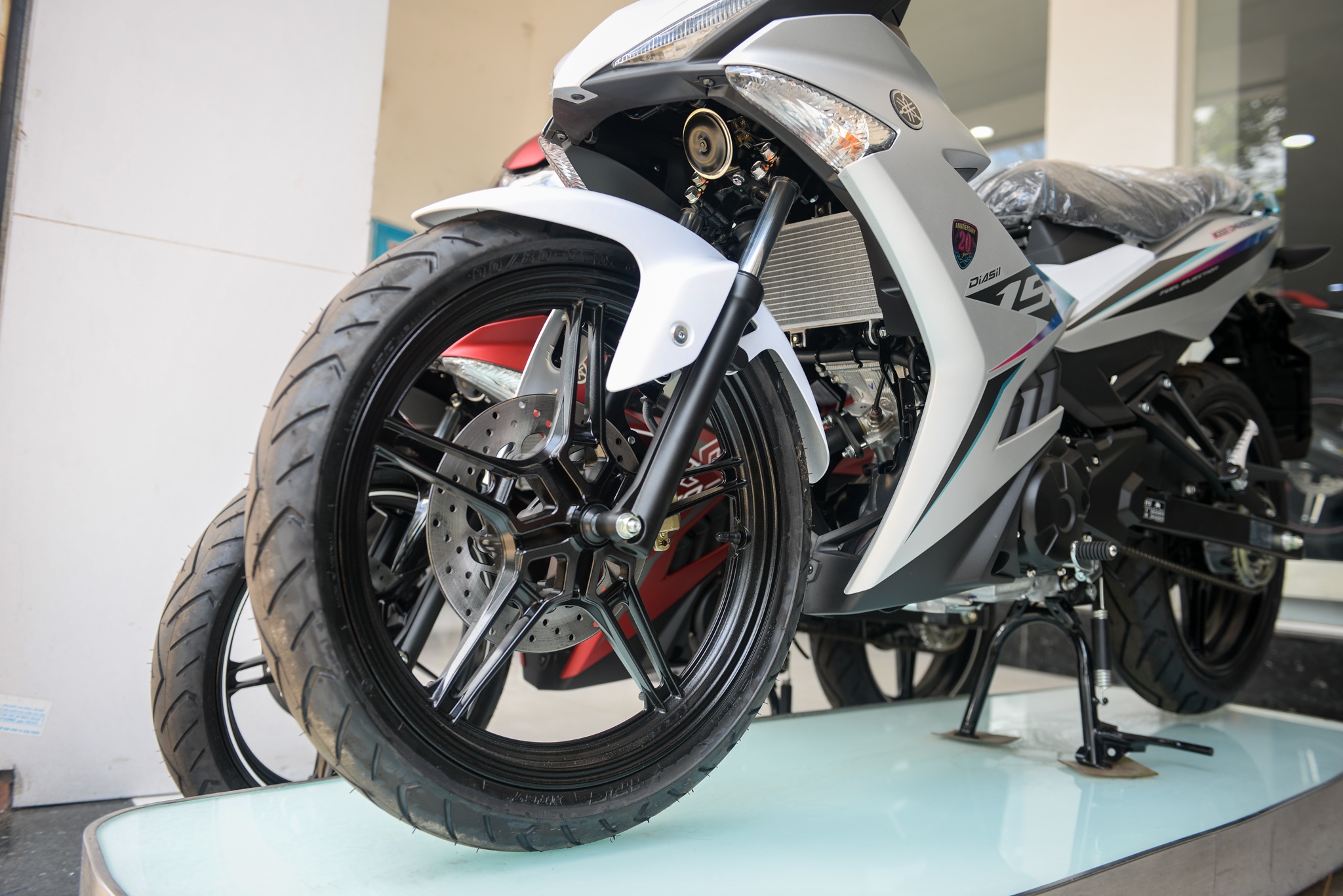 gia Yamaha Exciter 2018 anh 5