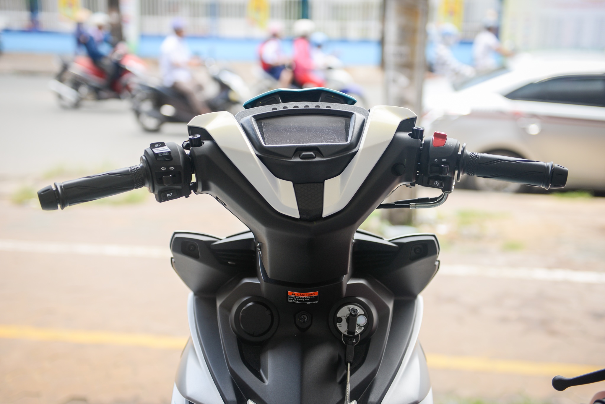 gia Yamaha Exciter 2018 anh 6
