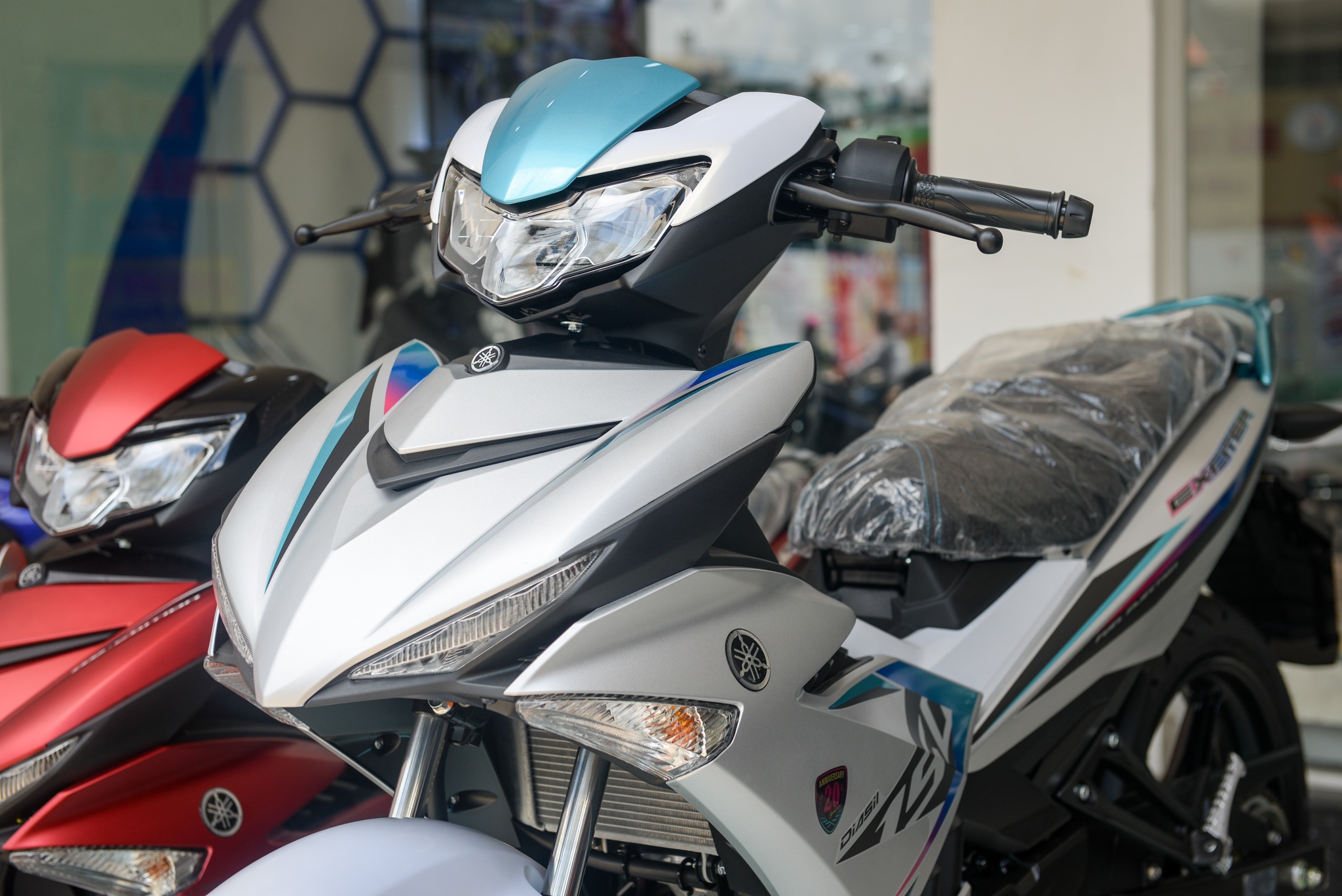 gia Yamaha Exciter 2018 anh 2